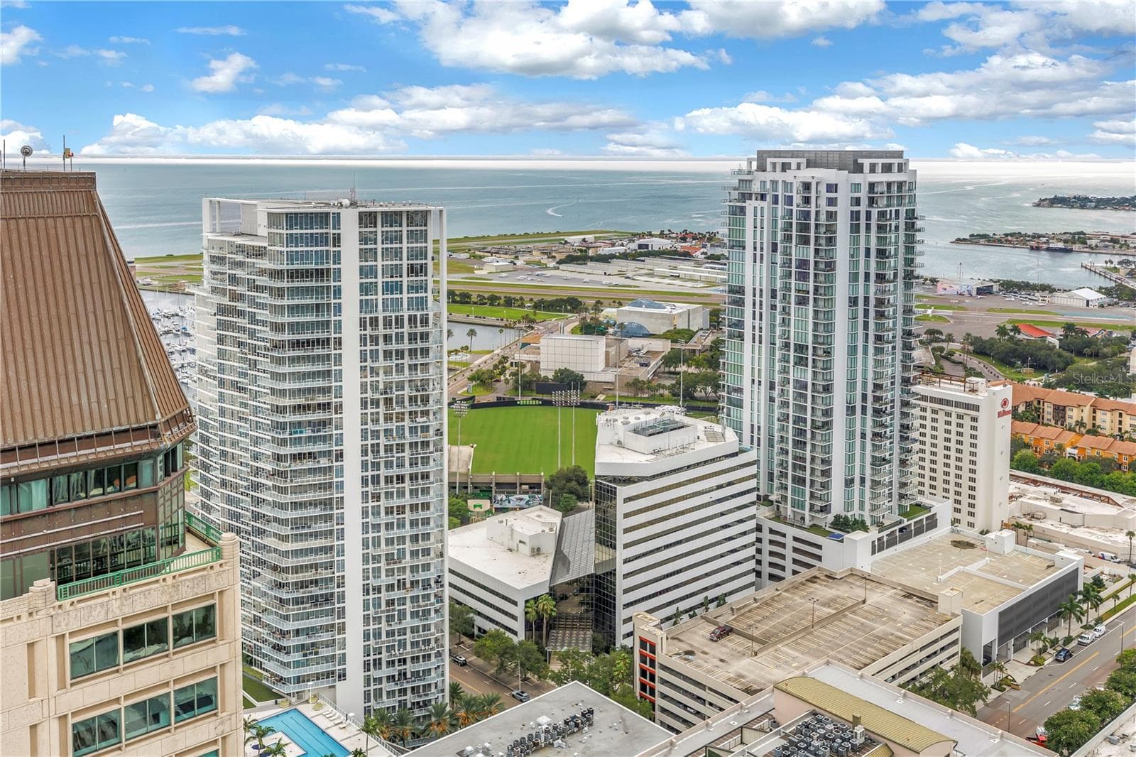 Condominium at 275 1ST AVE S #3704, ST PETERSBURG, photo 28 of 81