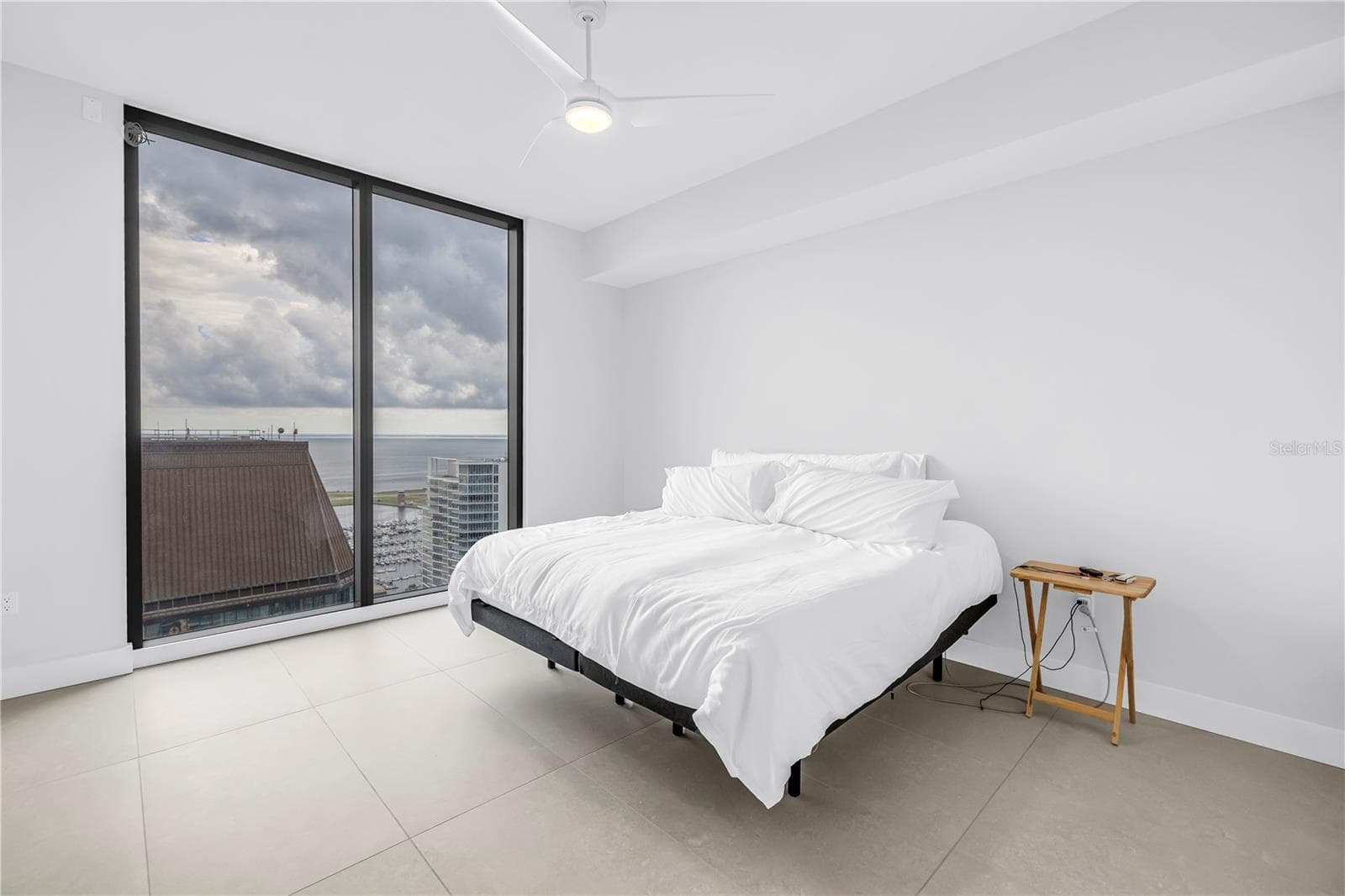 Primary Bedroom - Curtain Wall of Glass - 275 1ST AVE S #3704, ST PETERSBURG