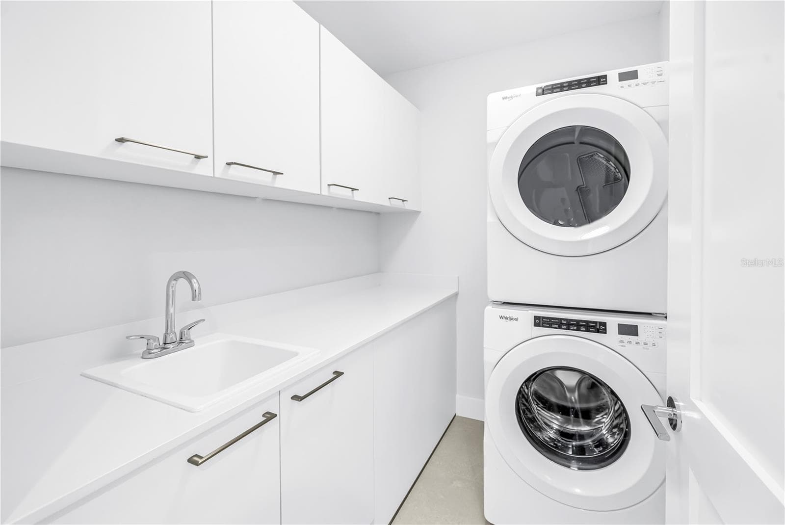 Laundry Room - 275 1ST AVE S #3704, ST PETERSBURG