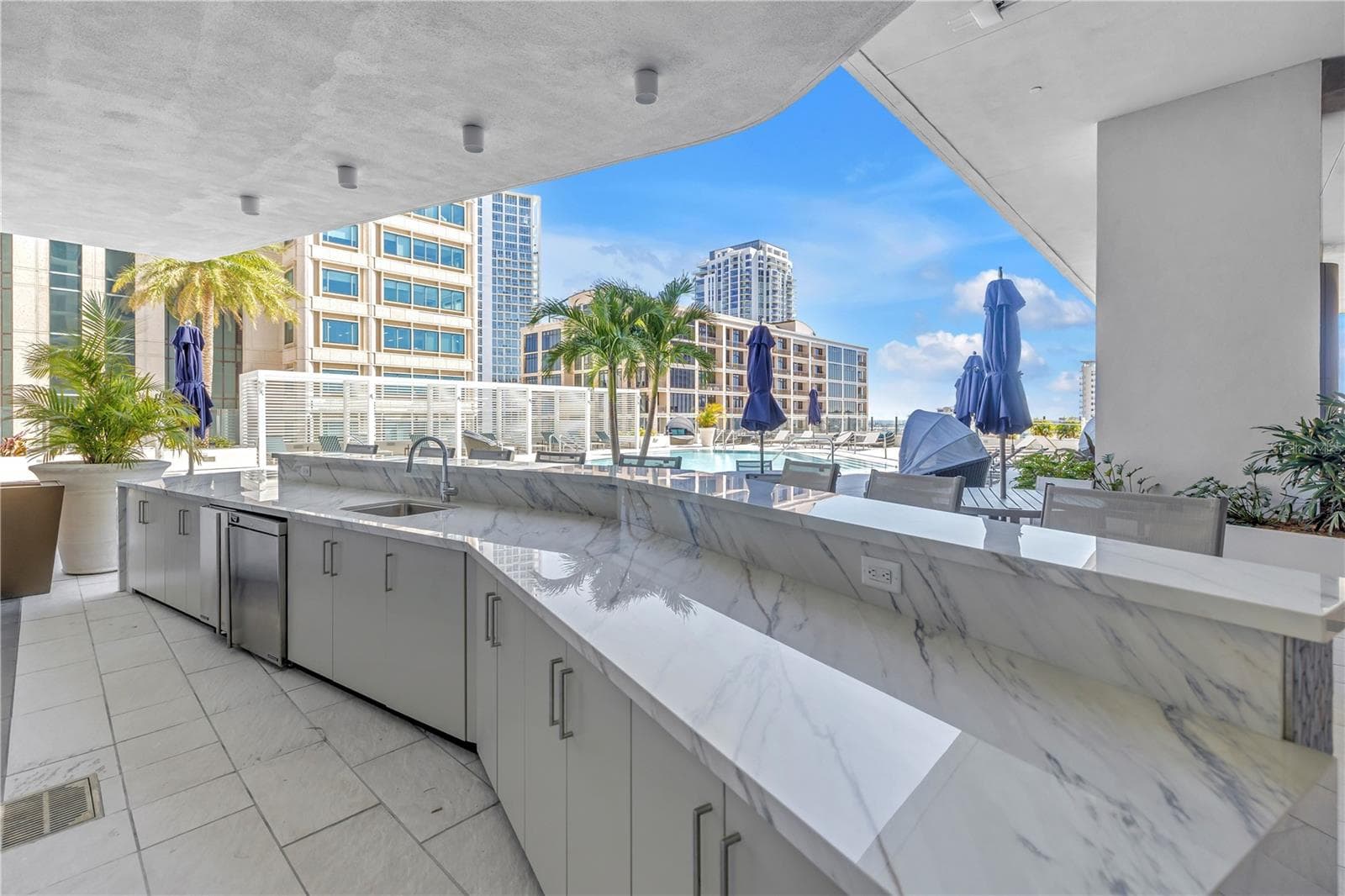 Condominium at 275 1ST AVE S #3704, ST PETERSBURG, photo 69 of 81