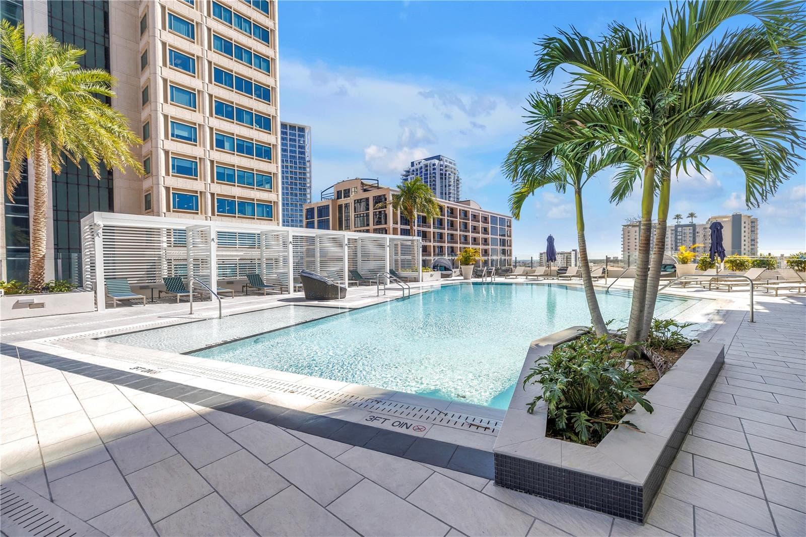 Condominium at 275 1ST AVE S #3704, ST PETERSBURG, photo 71 of 81