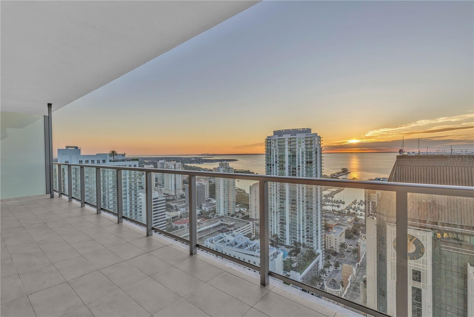 Condominium at 275 1ST AVE S #3704, ST PETERSBURG, photo 78 of 81