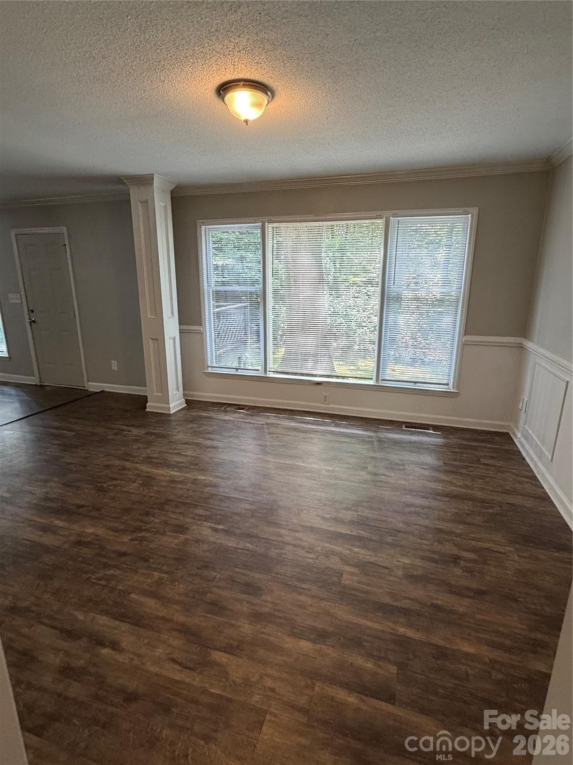 Single Family Residence at 1611 Plantation Trail, Gastonia, photo 8 of 32