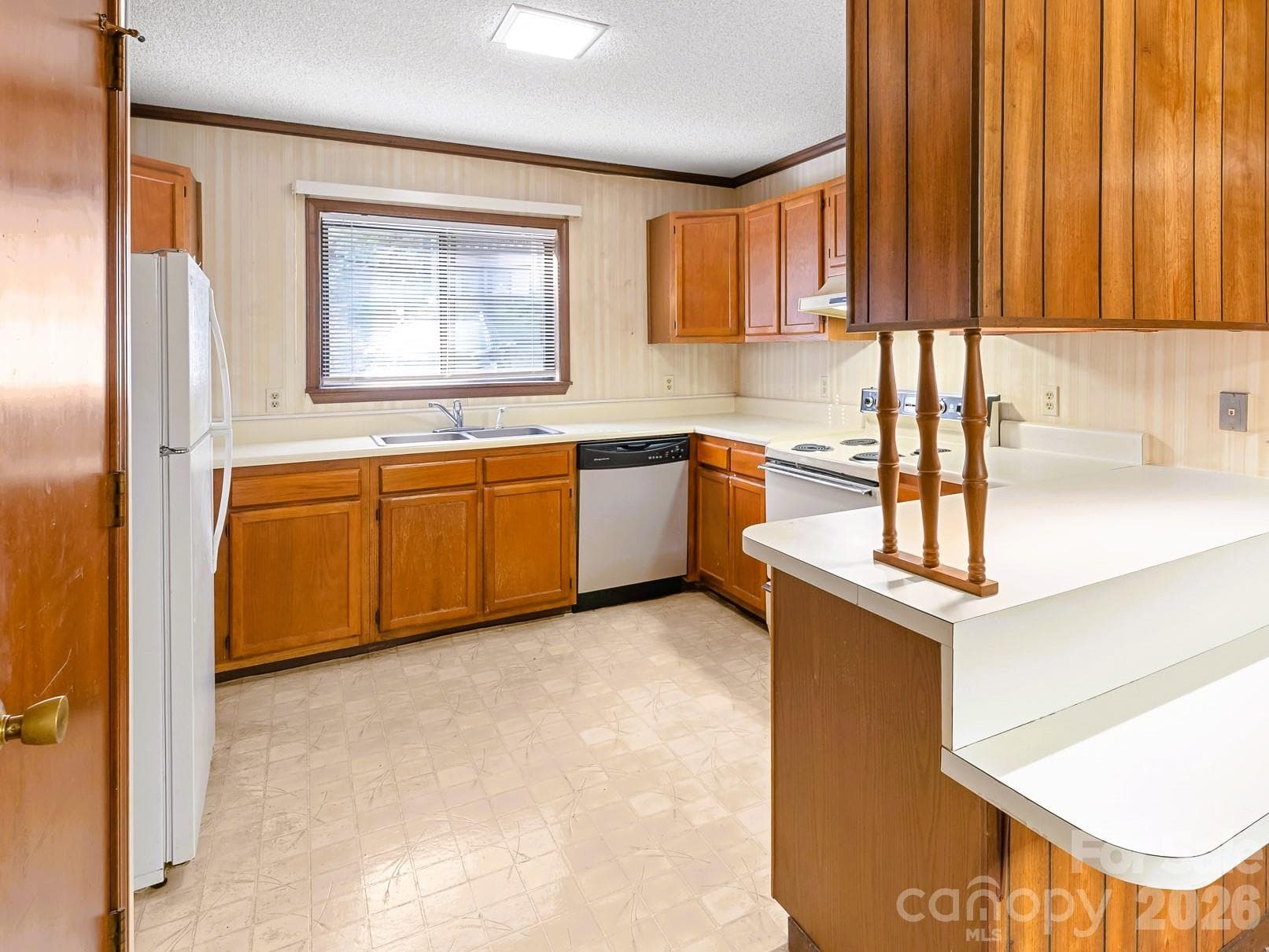 Condominium at 33 Lake Drive, Laurel Park, photo 4 of 19