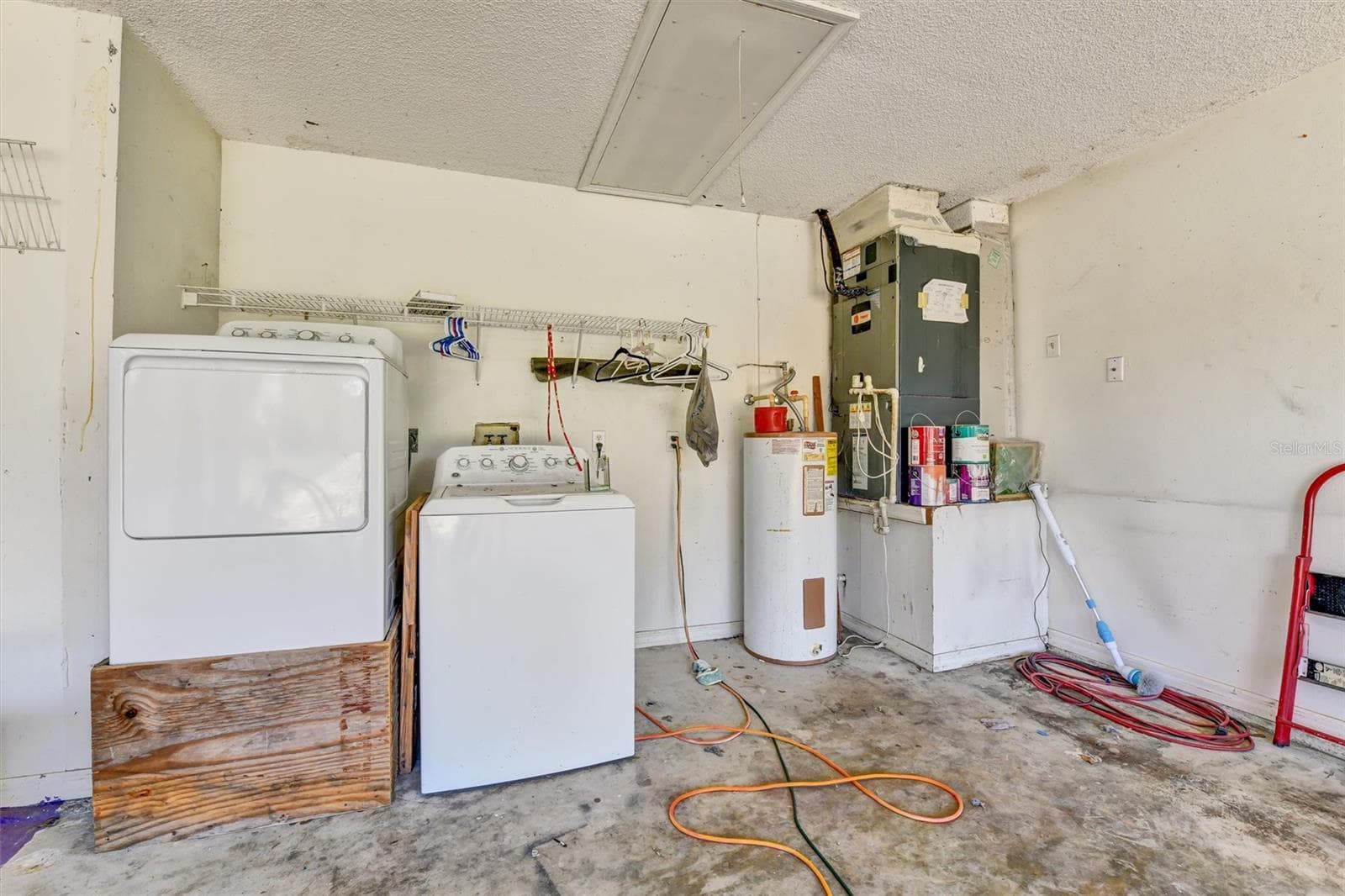Laundry area in Garage - 510 CLOVERLEAF DR, LITHIA