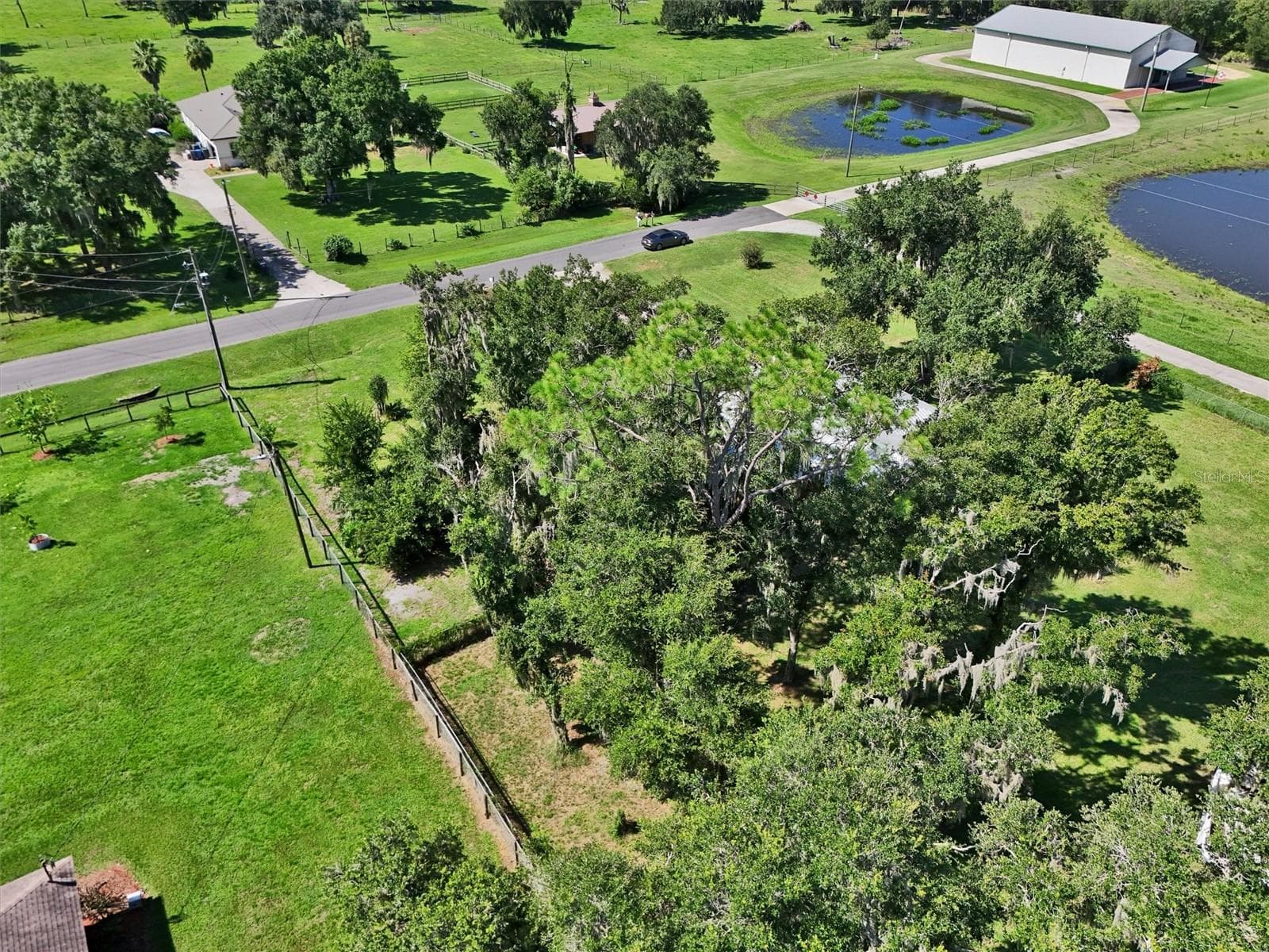 Single Family Residence at 510 CLOVERLEAF DR, LITHIA, photo 47 of 54