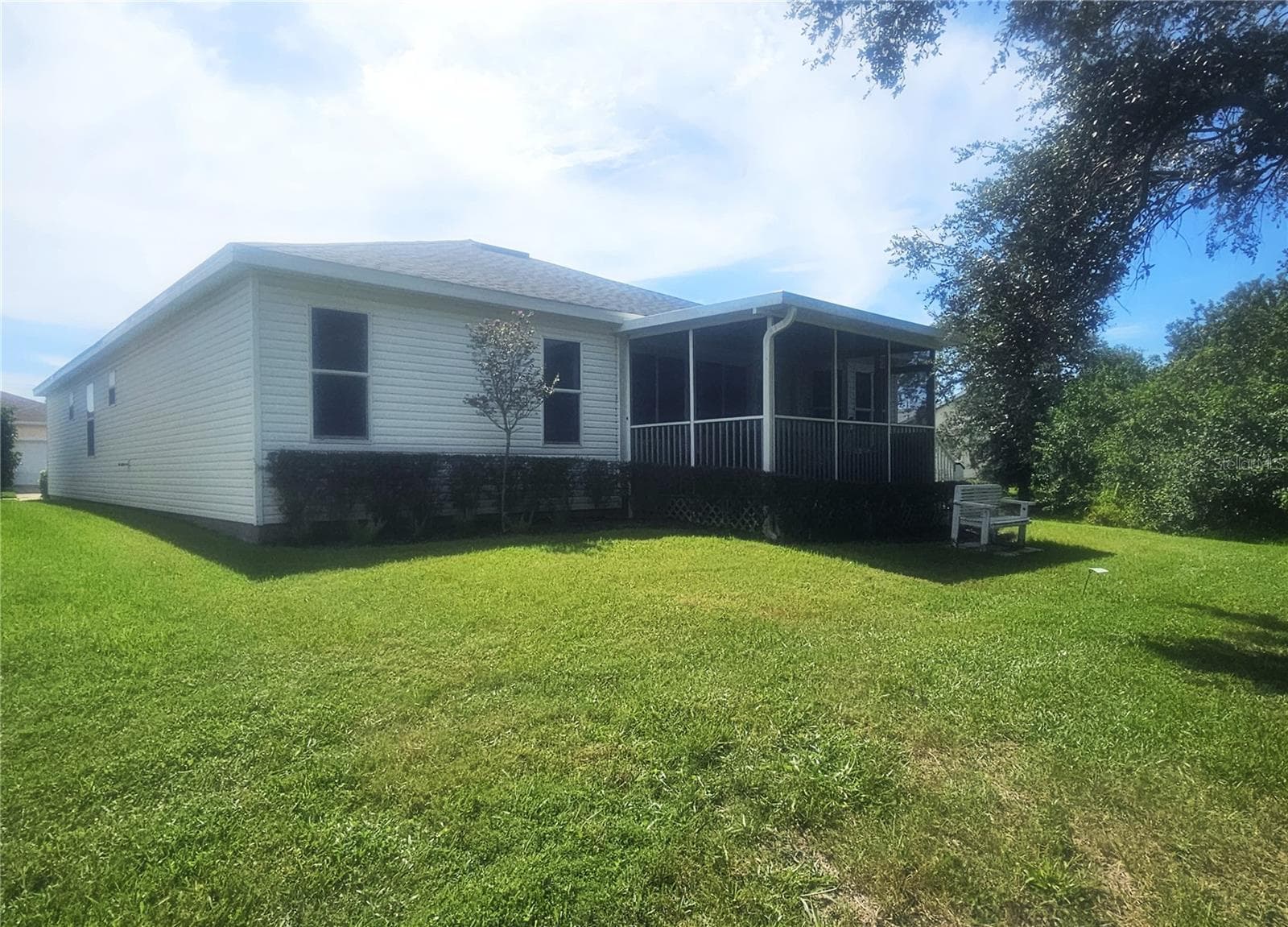 Private Back Yard - 603 CANAL WAY, OLDSMAR
