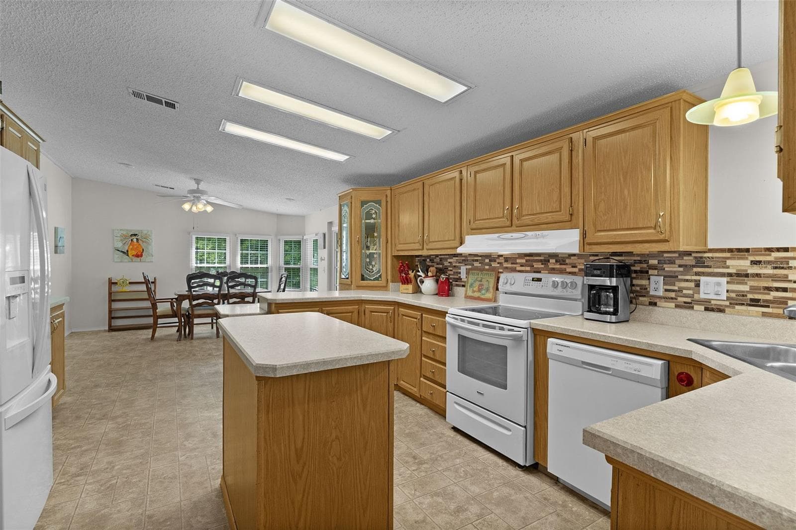 Manufactured Home at 705 OAK BLVD, WILDWOOD, photo 15 of 30