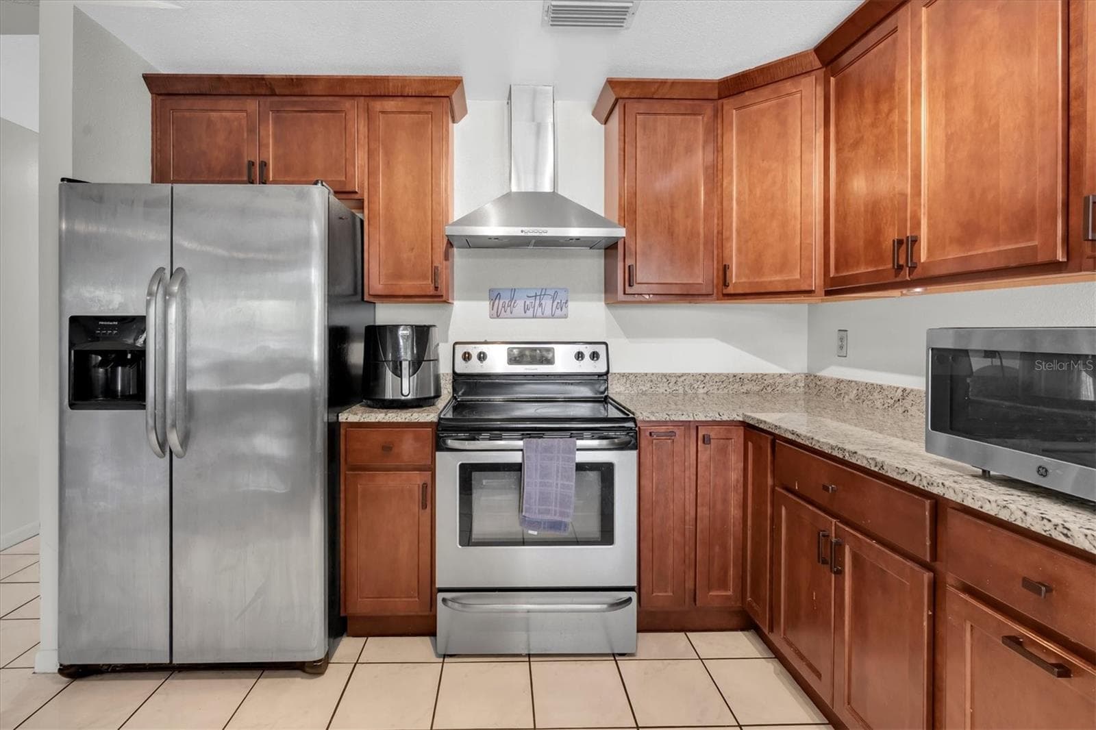Single Family Residence at 914 HARBOR CIR, PALM HARBOR, photo 21 of 50