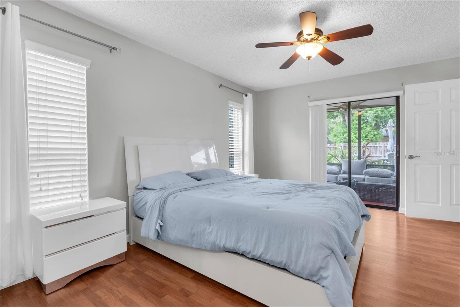 Single Family Residence at 914 HARBOR CIR, PALM HARBOR, photo 26 of 50
