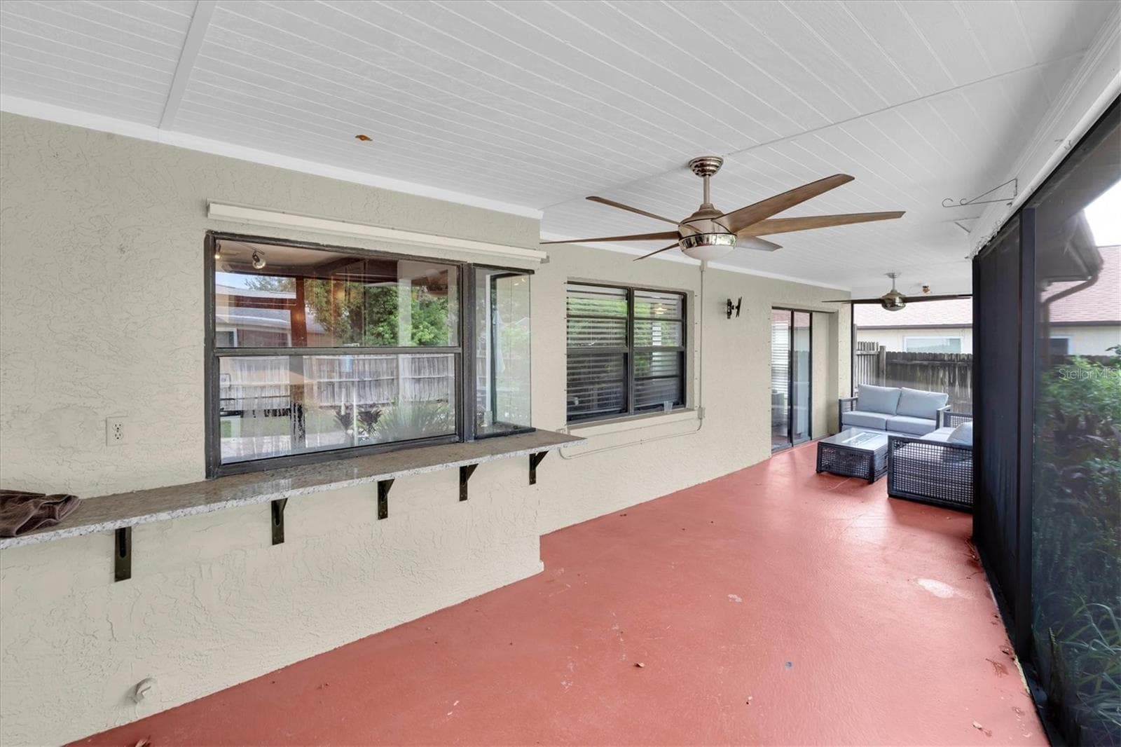 Single Family Residence at 914 HARBOR CIR, PALM HARBOR, photo 36 of 50