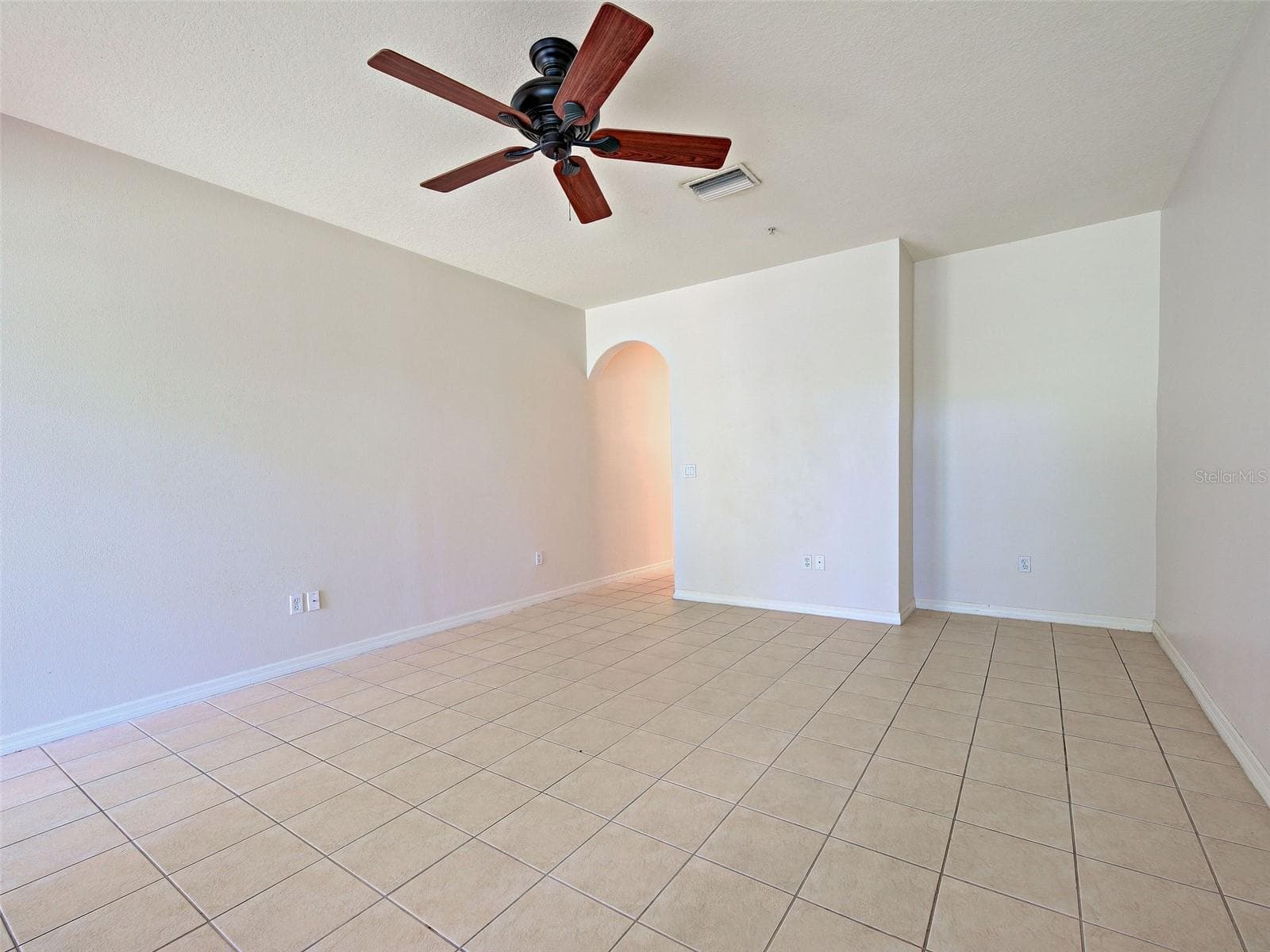 Townhouse at 13050 TIGERS EYE DR, VENICE, photo 17 of 48