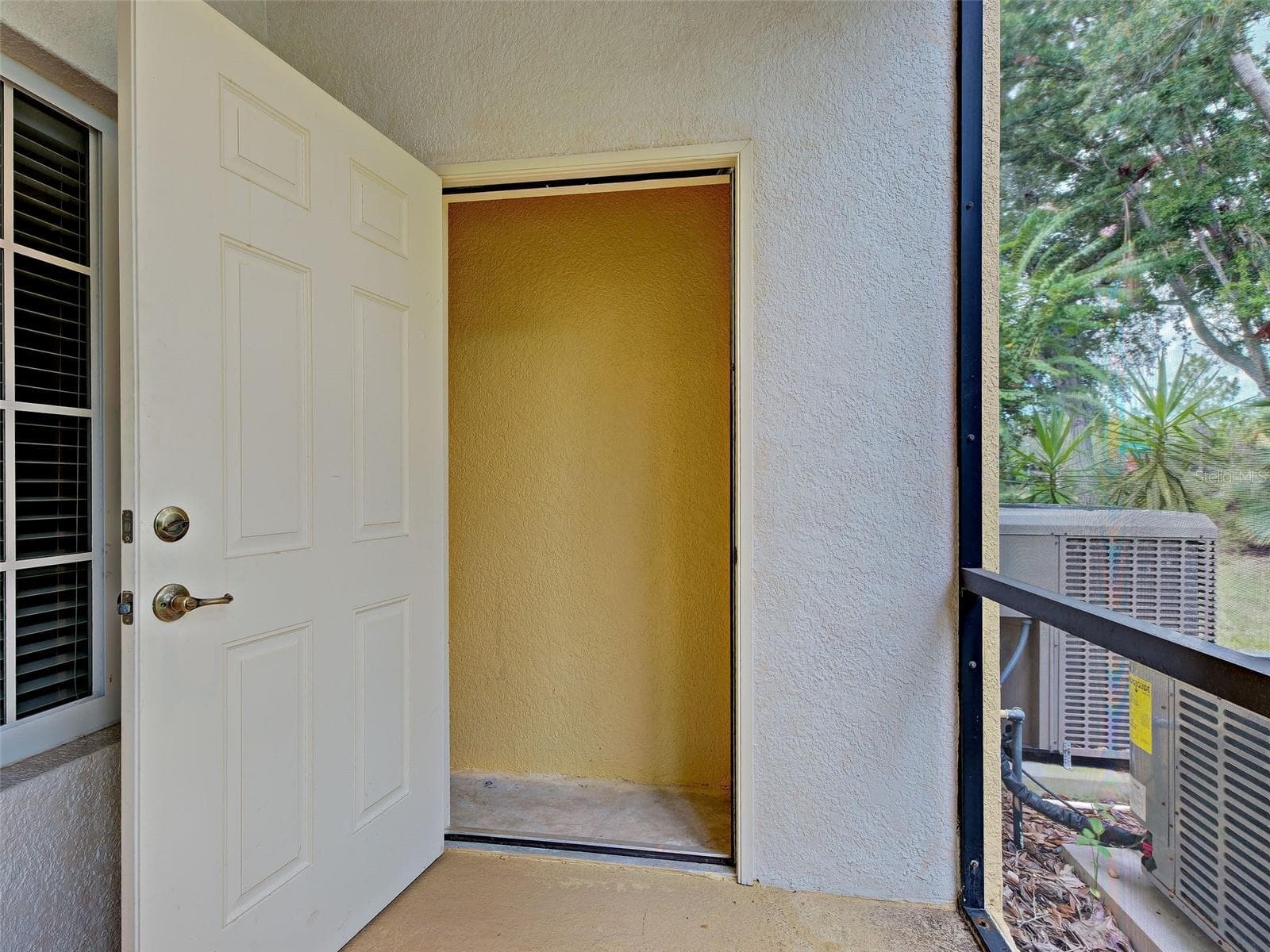Townhouse at 13050 TIGERS EYE DR, VENICE, photo 22 of 48