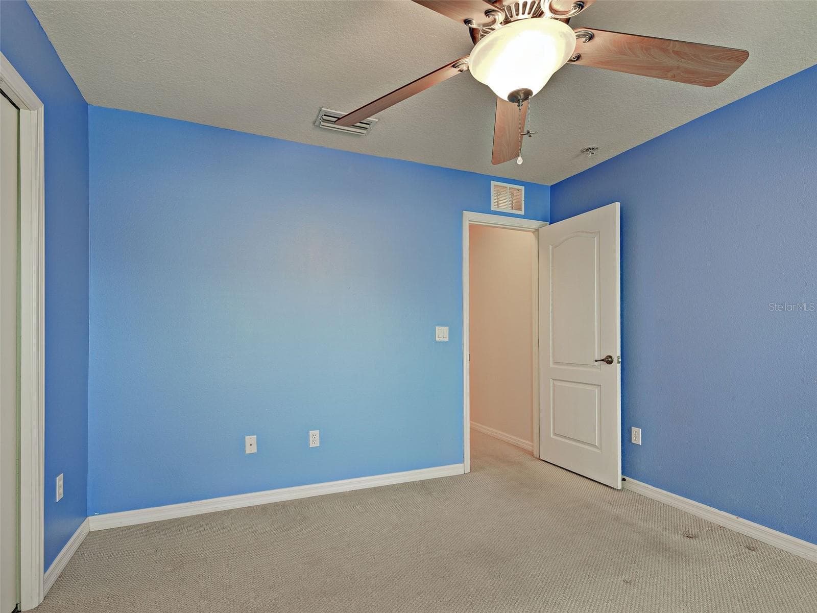 Townhouse at 13050 TIGERS EYE DR, VENICE, photo 29 of 48