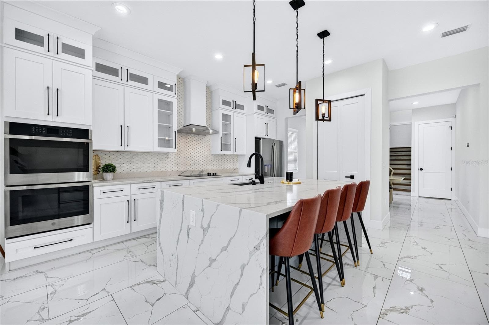 Single Family Residence at 4020 W ARCH ST, TAMPA, photo 6 of 48