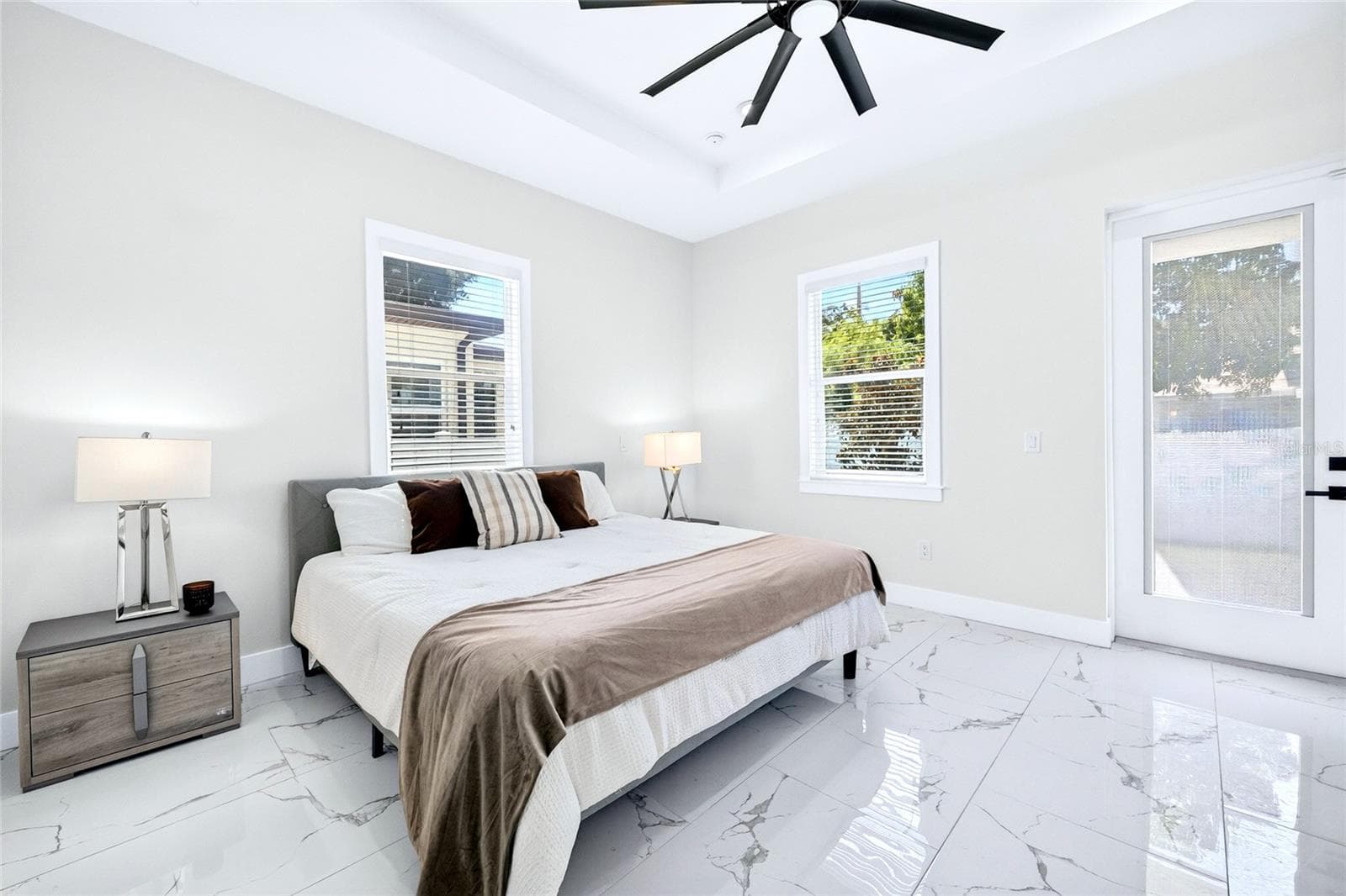 Single Family Residence at 4020 W ARCH ST, TAMPA, photo 19 of 48
