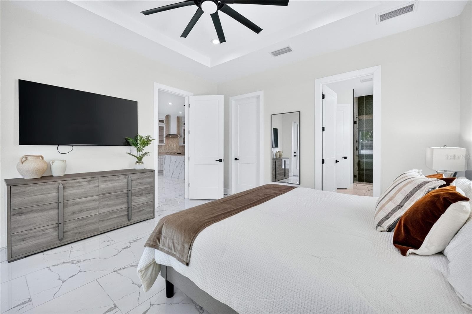 Single Family Residence at 4020 W ARCH ST, TAMPA, photo 21 of 48