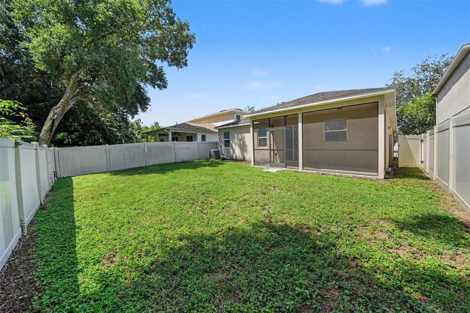 Single Family Residence at 1102 CANYON OAKS DR, BRANDON, photo 6 of 28