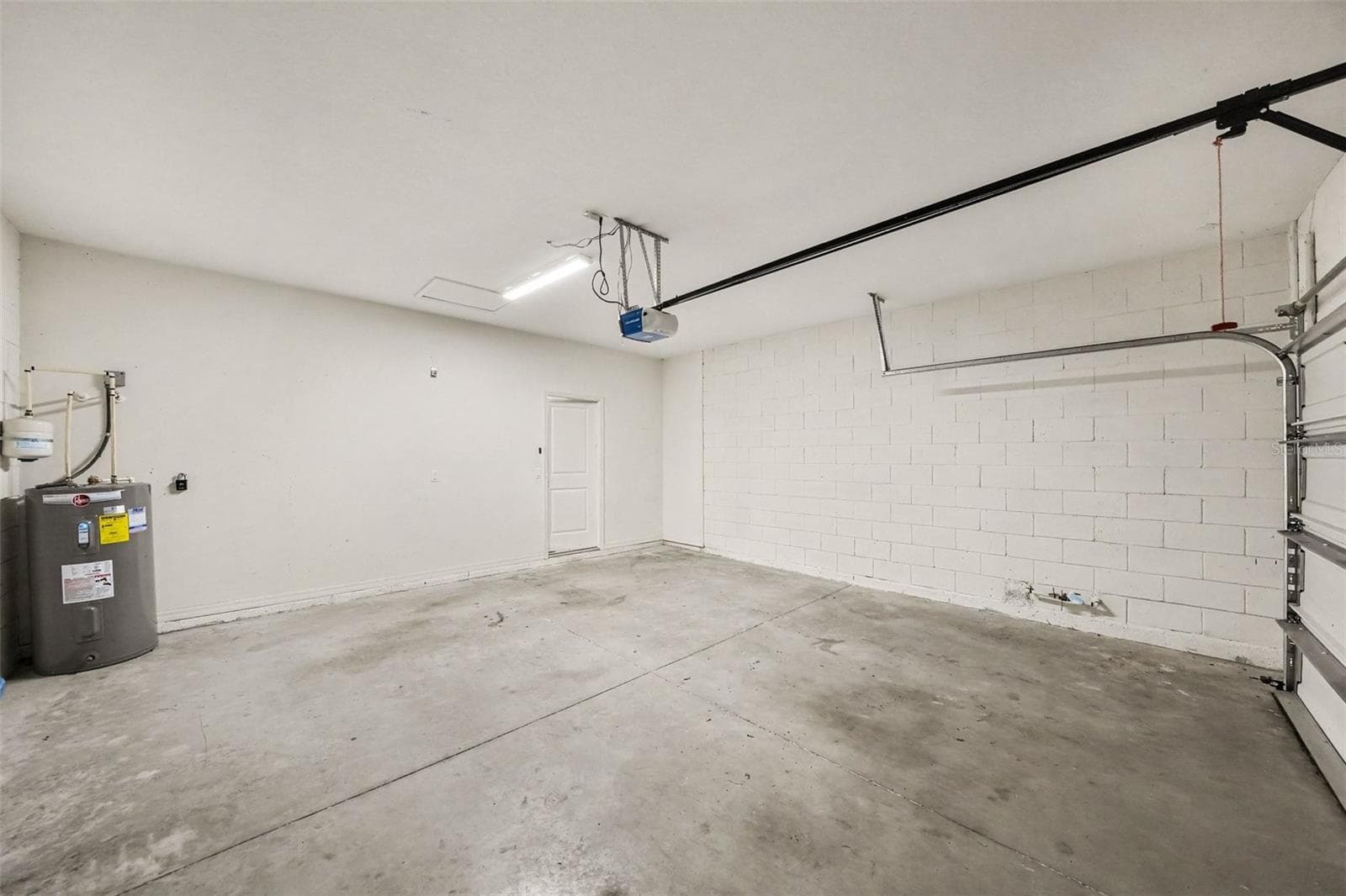 Single Family Residence at 1102 CANYON OAKS DR, BRANDON, photo 26 of 28