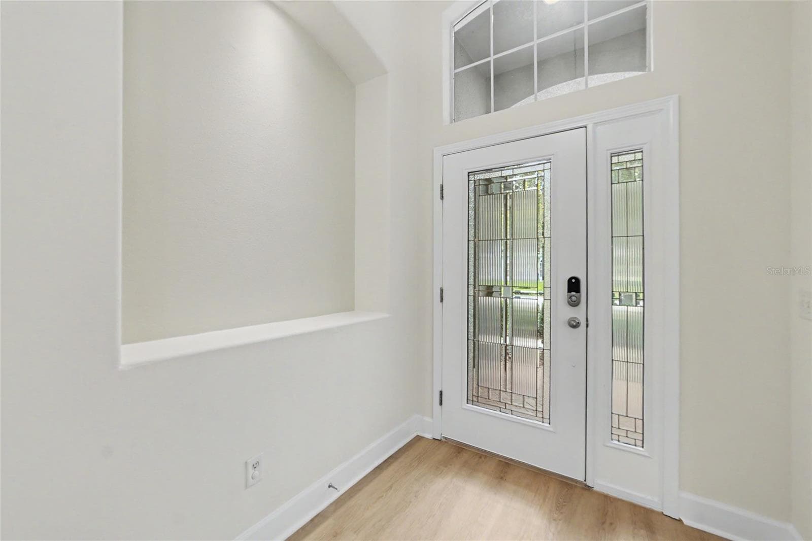 Single Family Residence at 12802 AVELAR CREEK DR, RIVERVIEW, photo 2 of 30