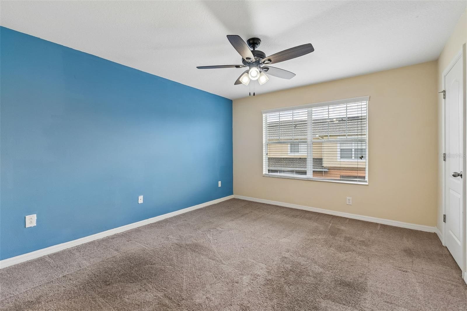 Townhouse at 4127 SHADE TREE LN, LAKELAND, photo 12 of 22