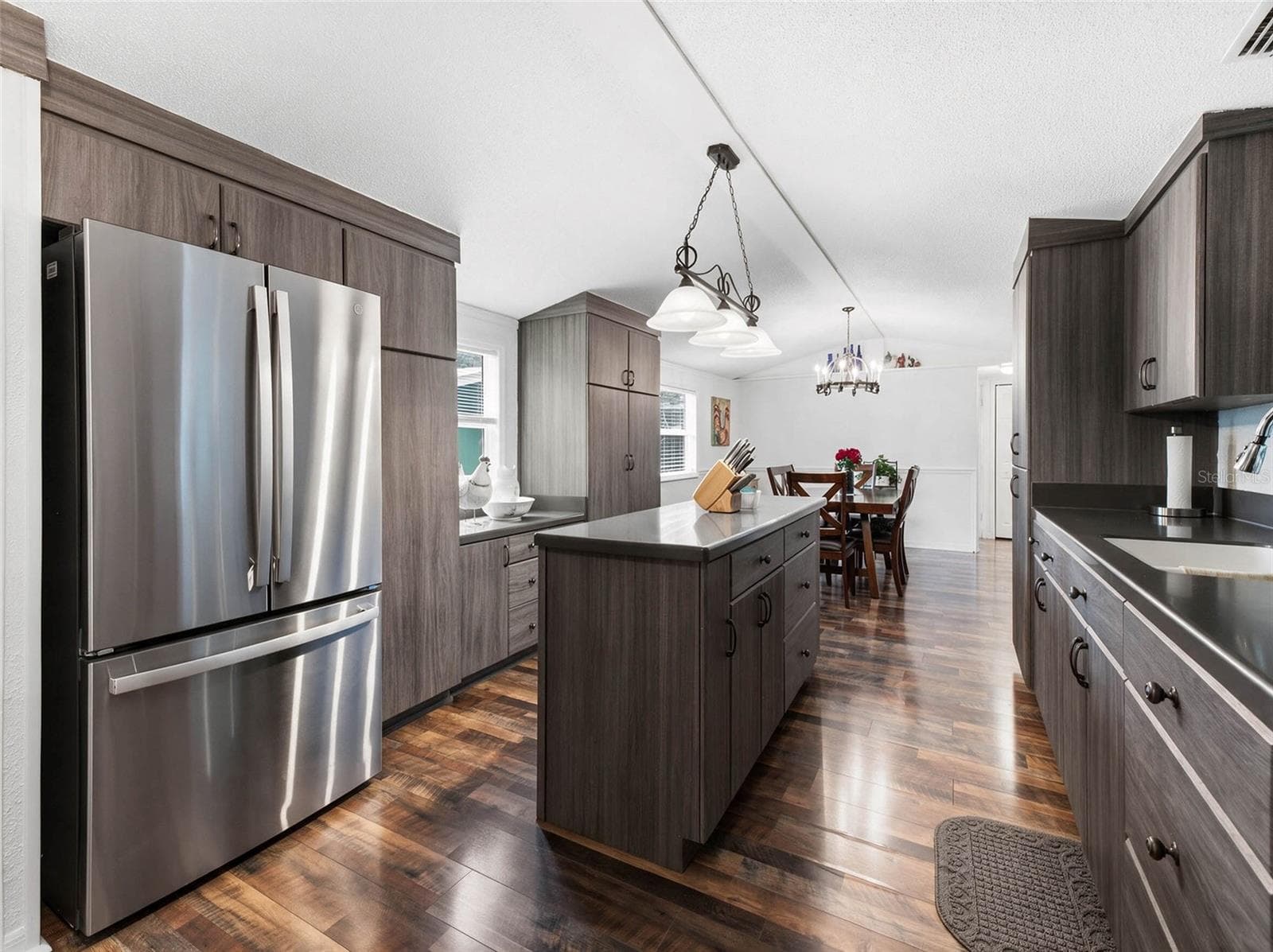 APPLIANCES INCLUDED - 14404 AMY LN, HUDSON