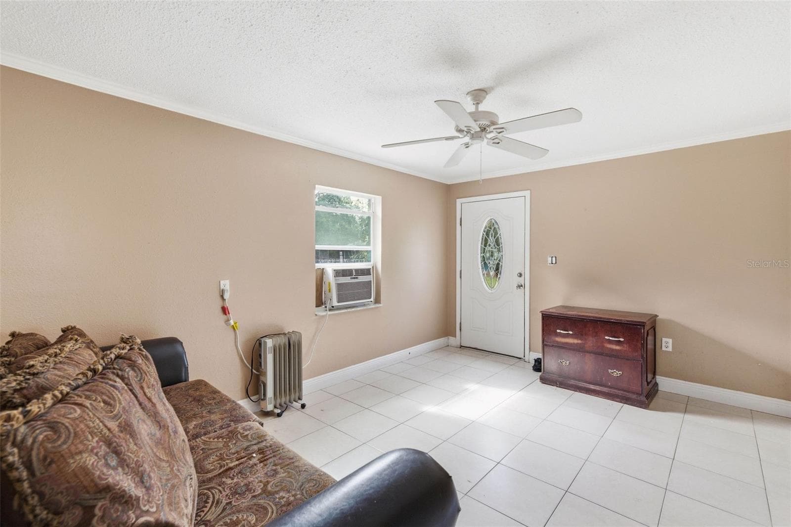 INTERIOR BUILDING 2 - 14404 AMY LN, HUDSON