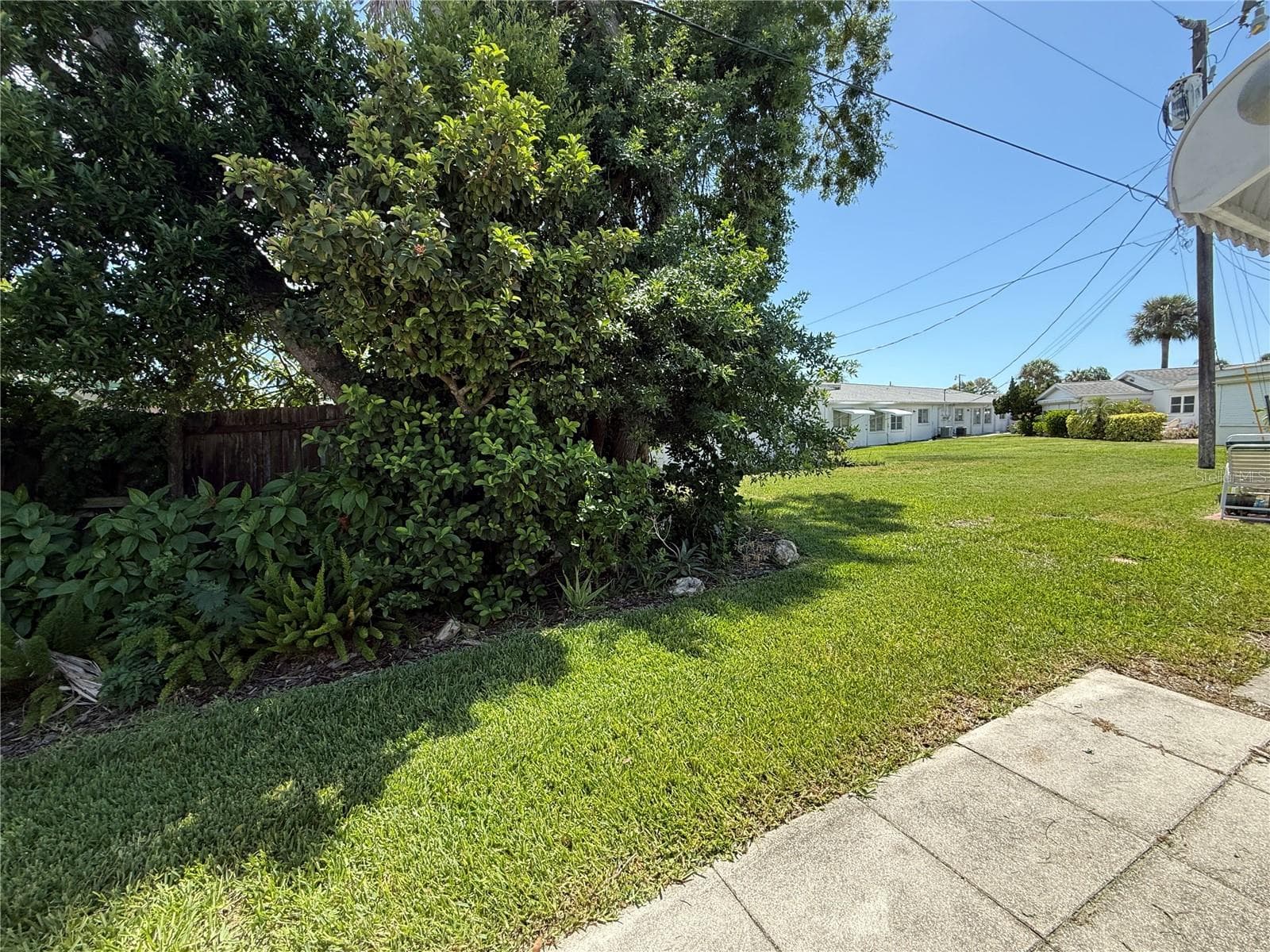 Villa at 6105 CORAL WAY, BRADENTON, photo 10 of 22
