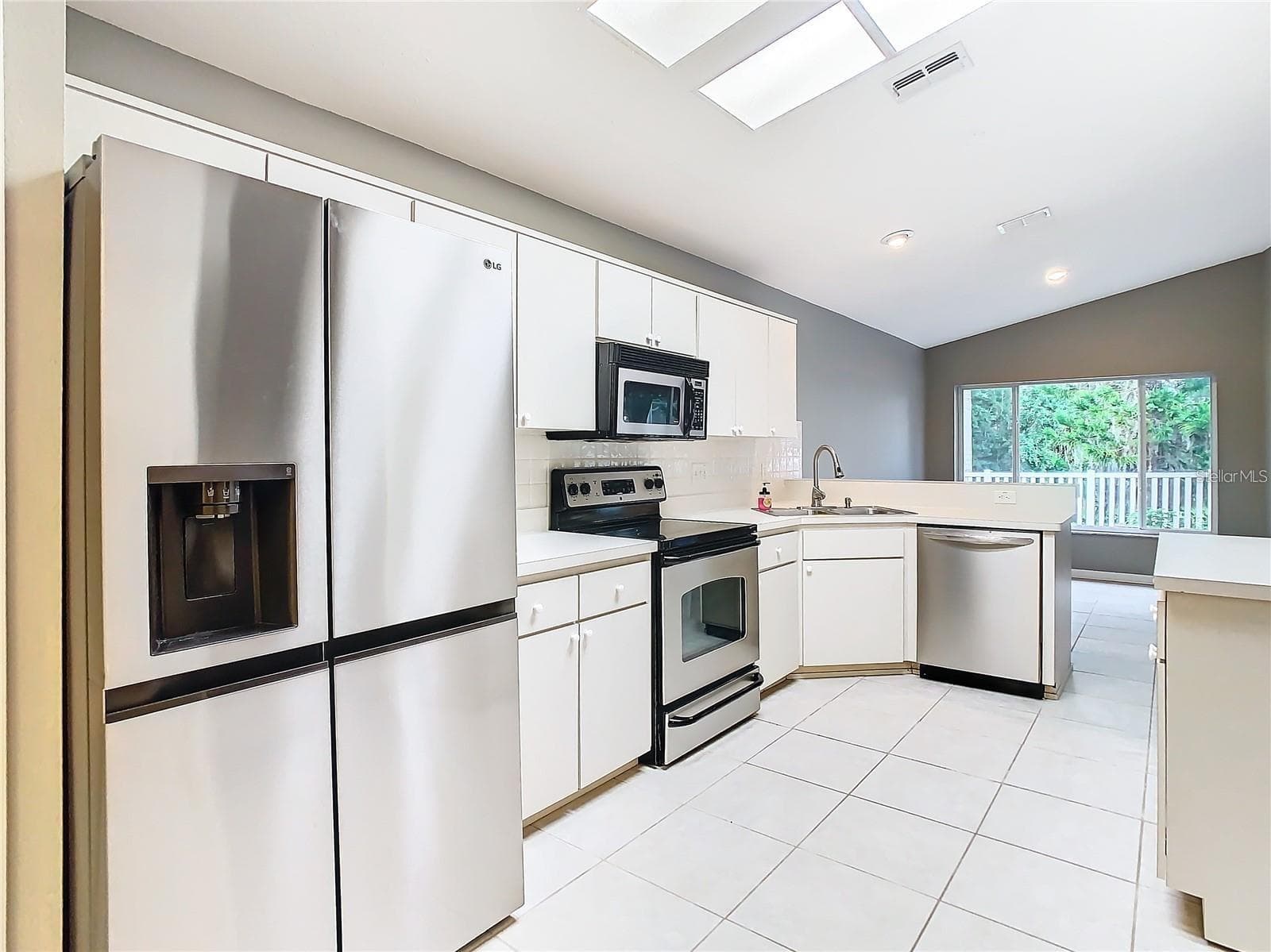 Single Family Residence at 7823 FLORADORA DR, NEW PORT RICHEY, photo 18 of 45
