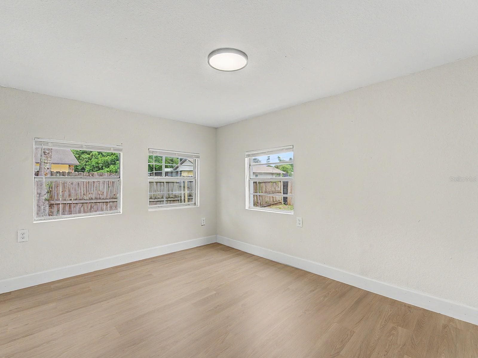 Single Family Residence at 8117 N KLONDYKE ST, TAMPA, photo 35 of 42
