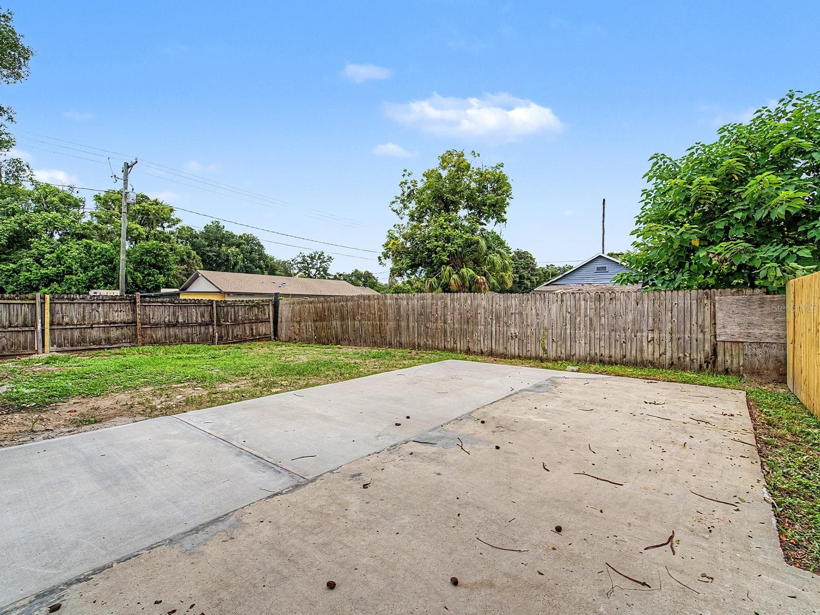 Single Family Residence at 8117 N KLONDYKE ST, TAMPA, photo 39 of 42