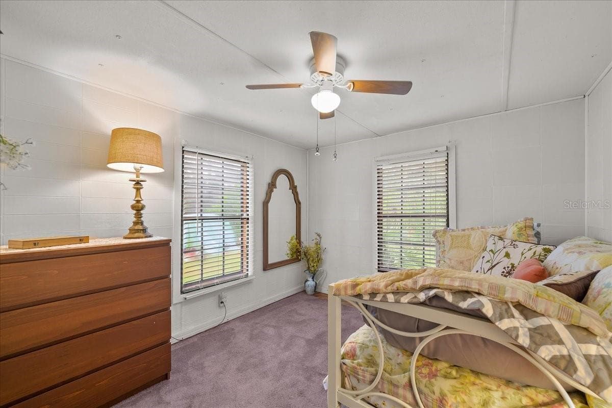 Manufactured Home at 112 BIRCHDALE TRL, HAWTHORNE, photo 16 of 34