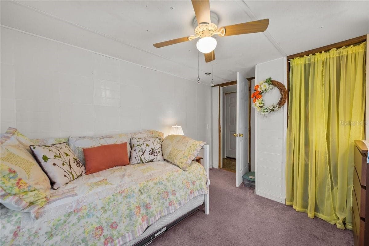 Manufactured Home at 112 BIRCHDALE TRL, HAWTHORNE, photo 17 of 34