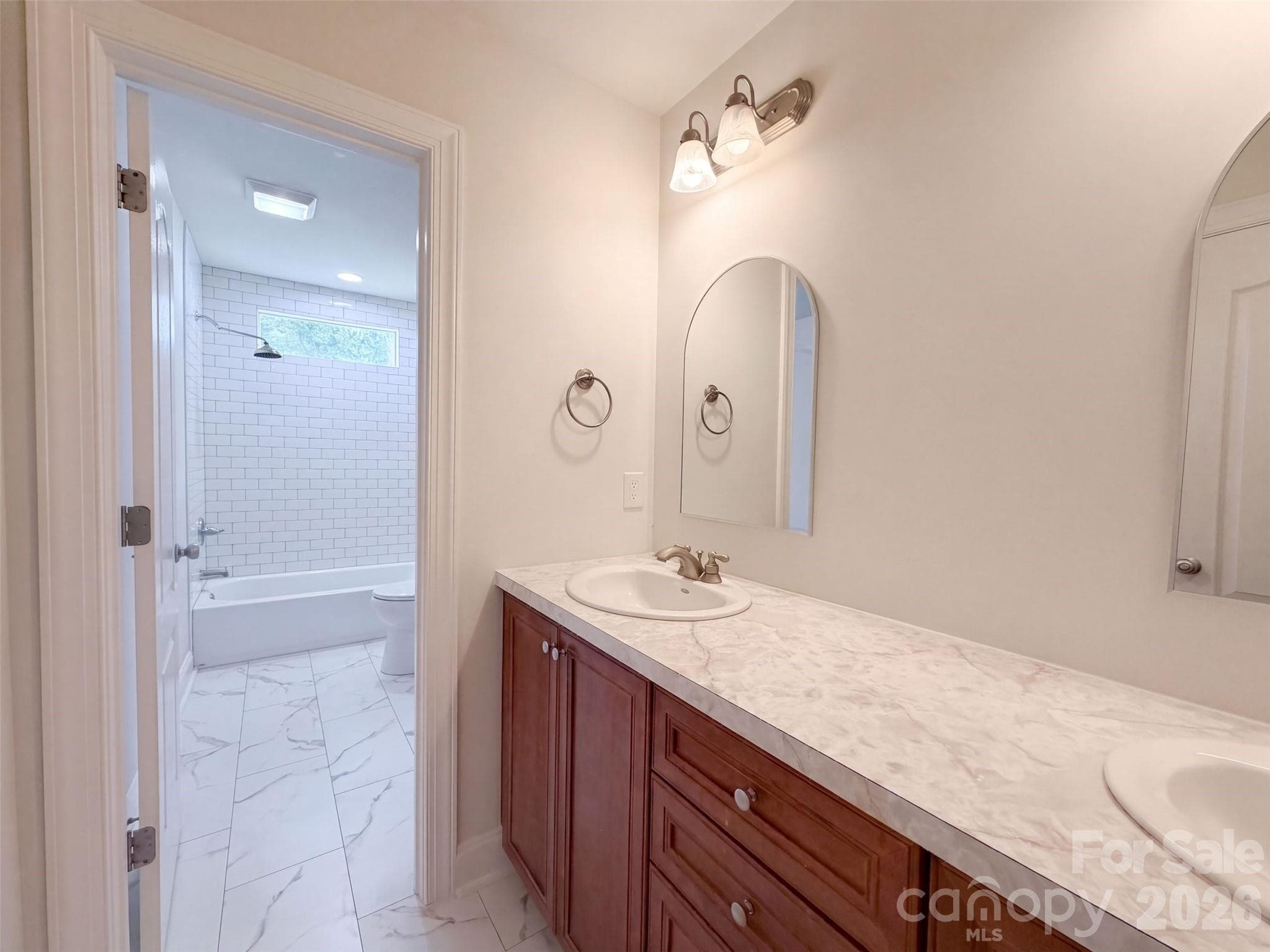 Single Family Residence at 142 Bain Lane, Mooresville, photo 13 of 18