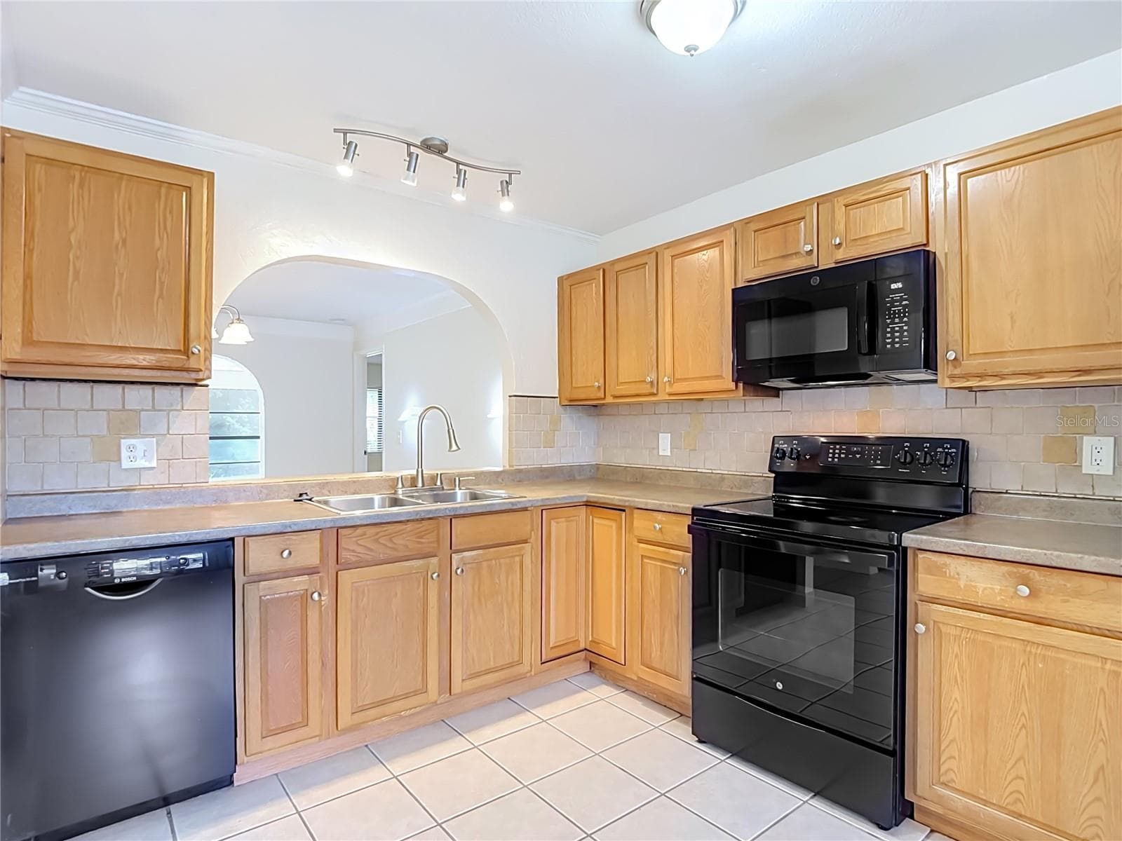 Single Family Residence at 11510 PAMPAS DR, NEW PORT RICHEY, photo 8 of 52