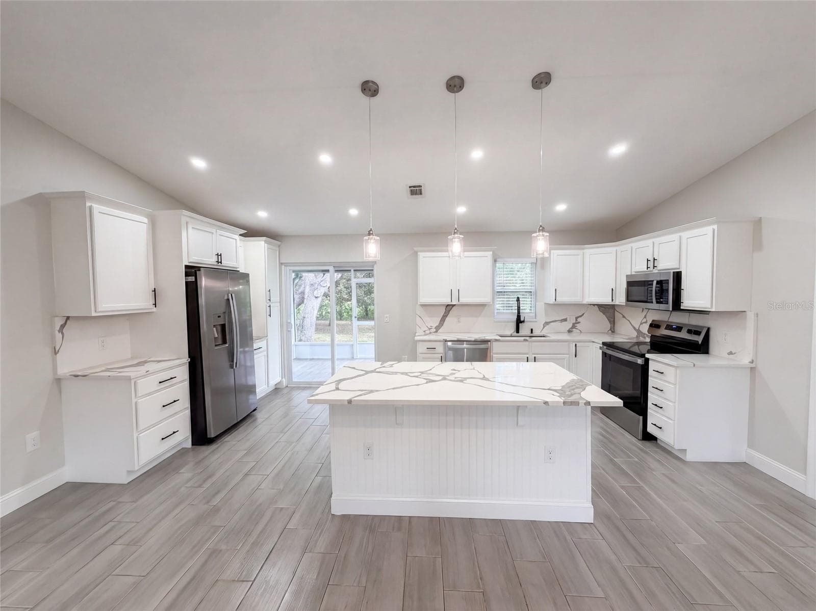 Single Family Residence at 8165 RIDGE RD, WEEKI WACHEE, photo 2 of 36