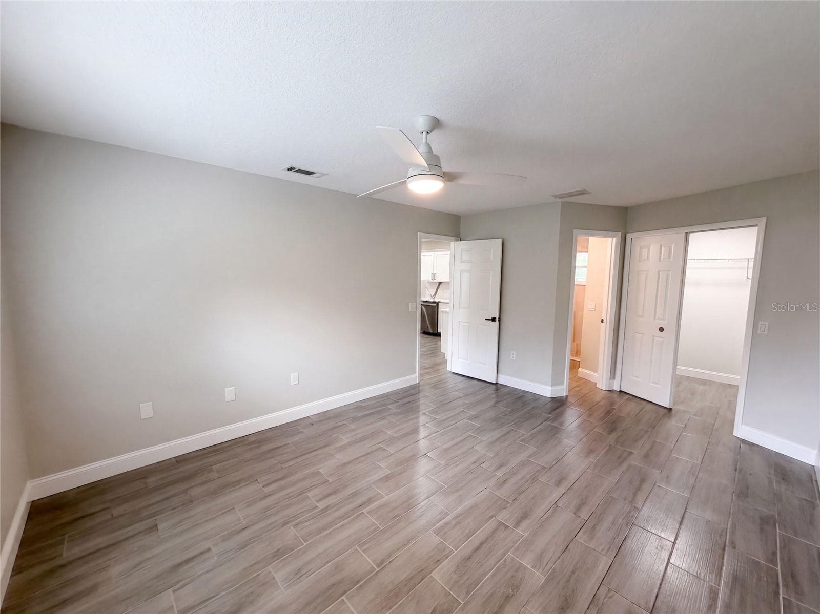 Single Family Residence at 8165 RIDGE RD, WEEKI WACHEE, photo 4 of 36