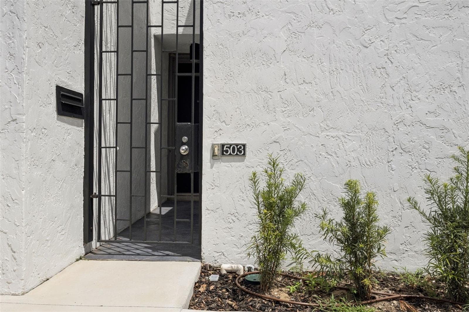 503 AVENUE B NW #503