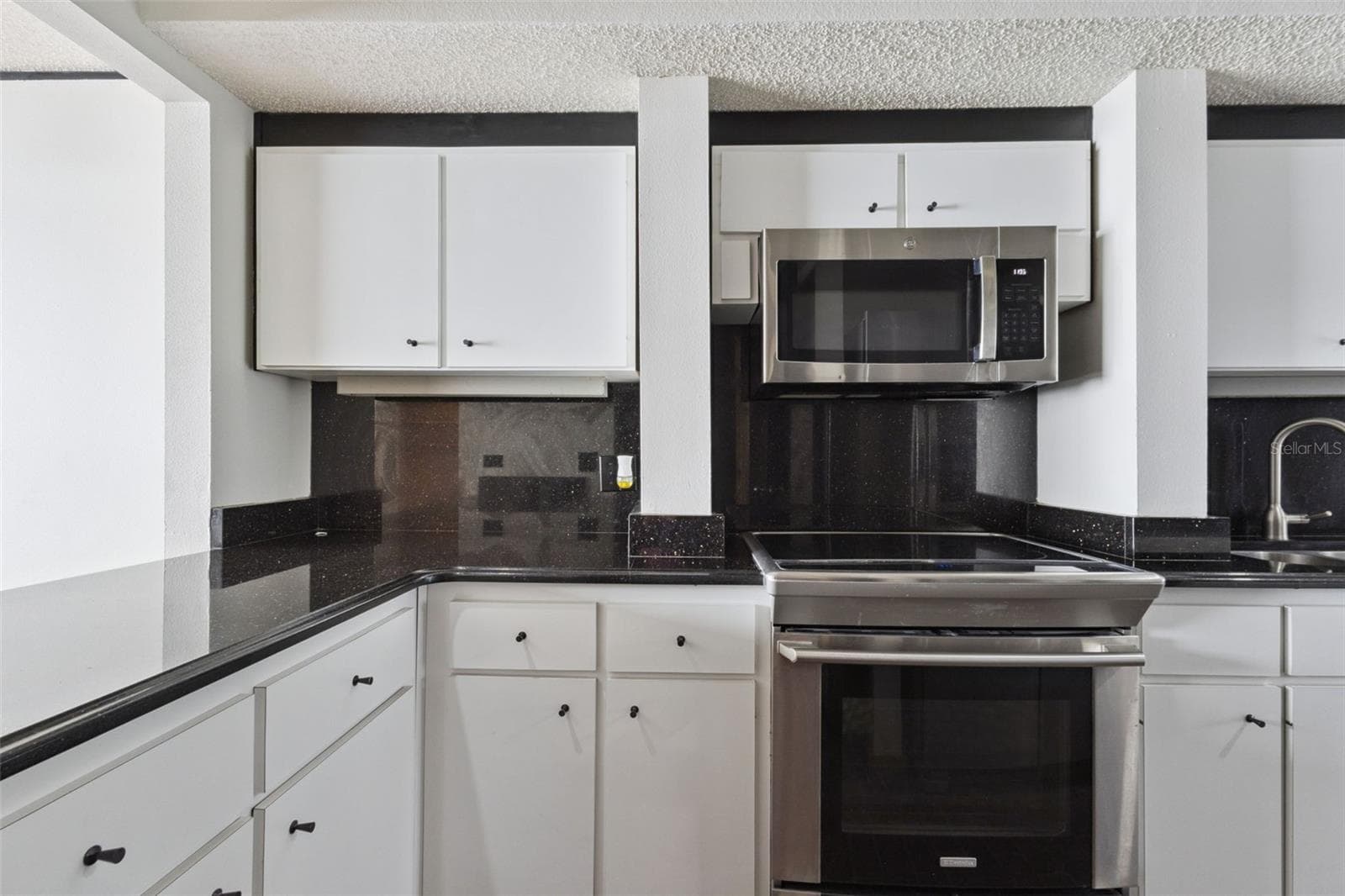 Townhouse at 503 AVENUE B NW #503, WINTER HAVEN, photo 12 of 36