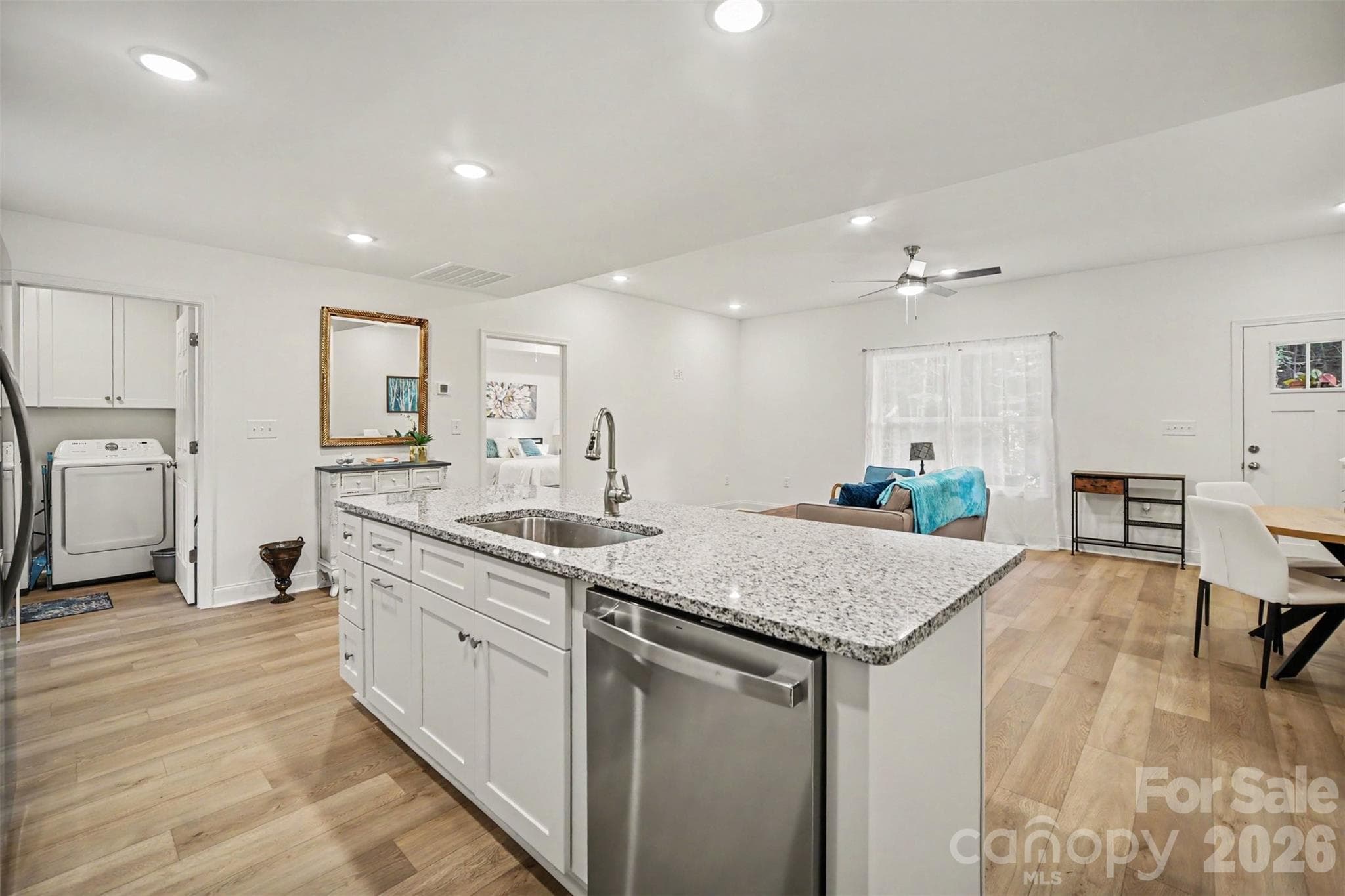 Single Family Residence at 3299 Old Seine Road, Smyrna, photo 11 of 27