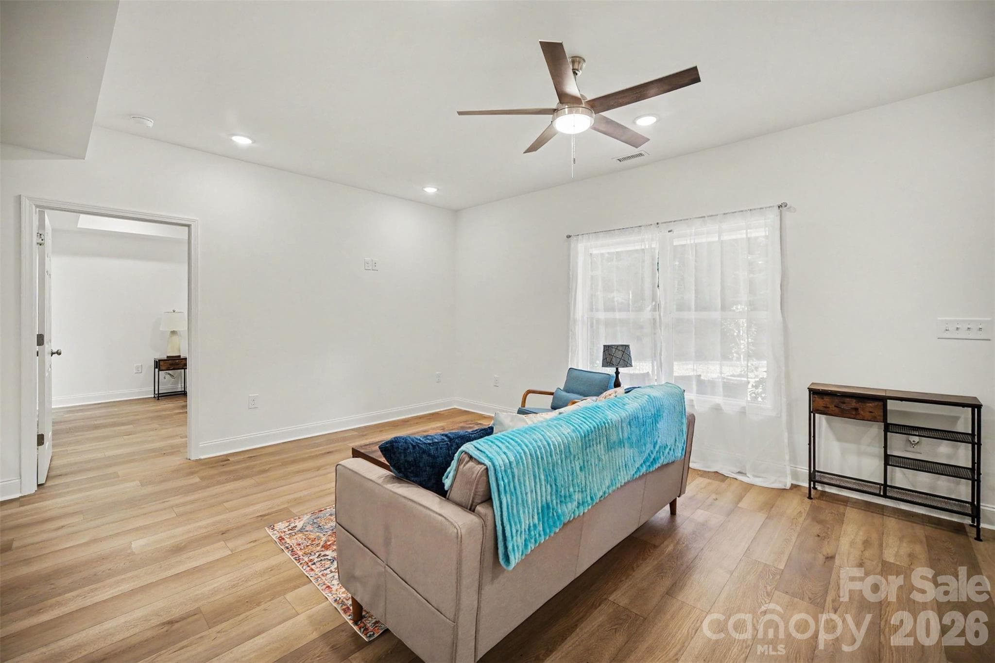 Single Family Residence at 3299 Old Seine Road, Smyrna, photo 5 of 27