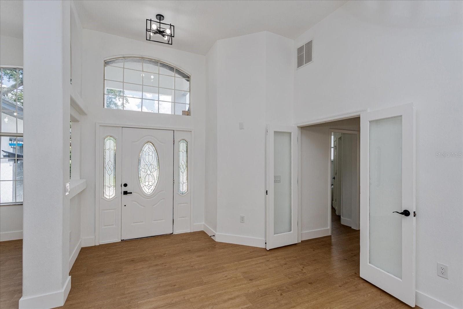 Single Family Residence at 1222 N HART BLVD, ORLANDO, photo 6 of 43