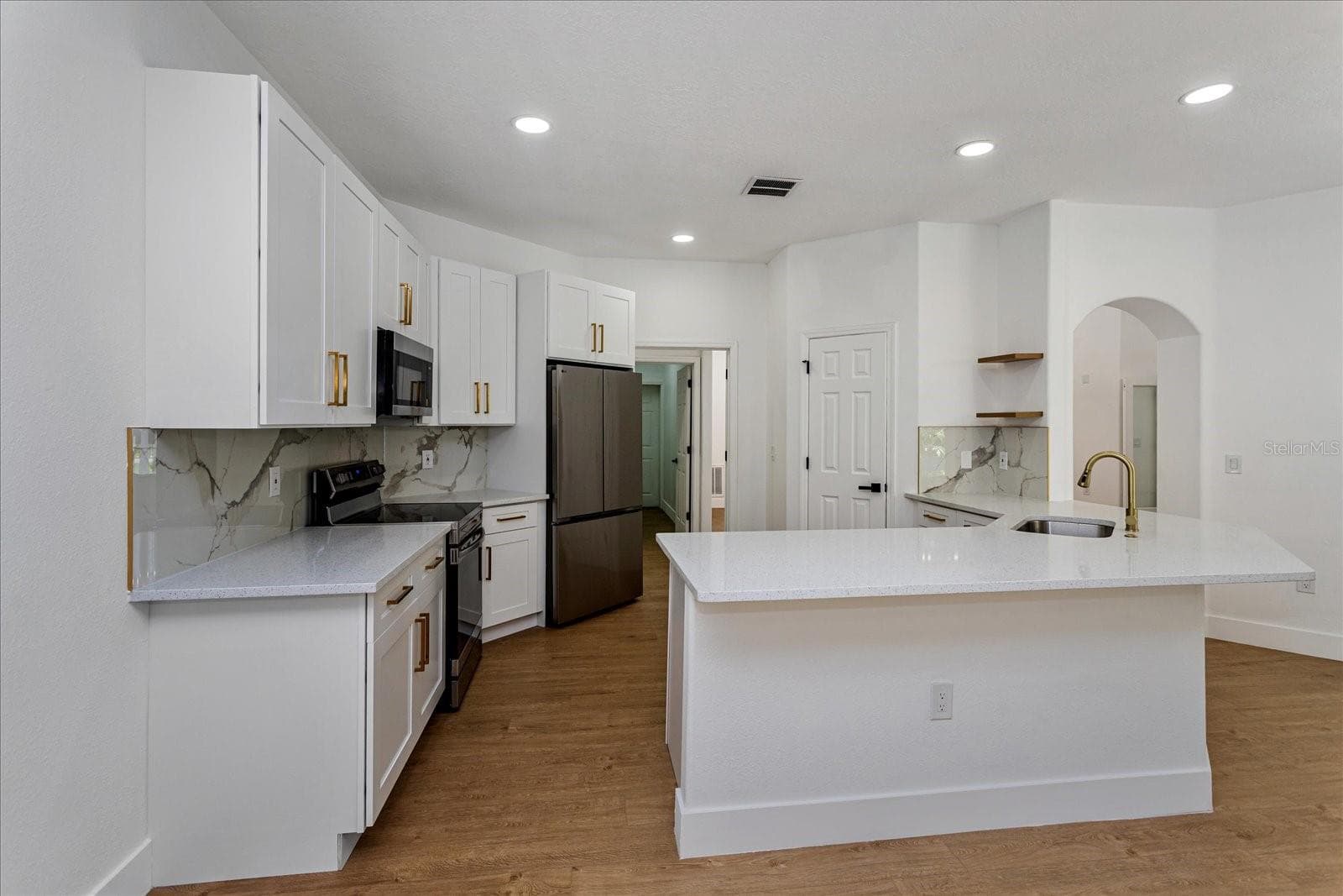 Single Family Residence at 1222 N HART BLVD, ORLANDO, photo 11 of 43