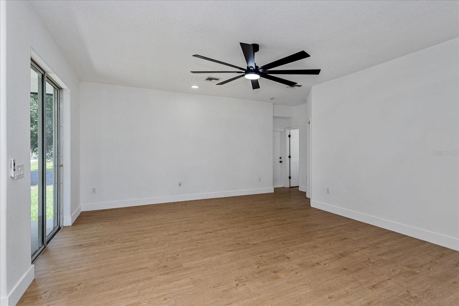 Single Family Residence at 1222 N HART BLVD, ORLANDO, photo 19 of 43