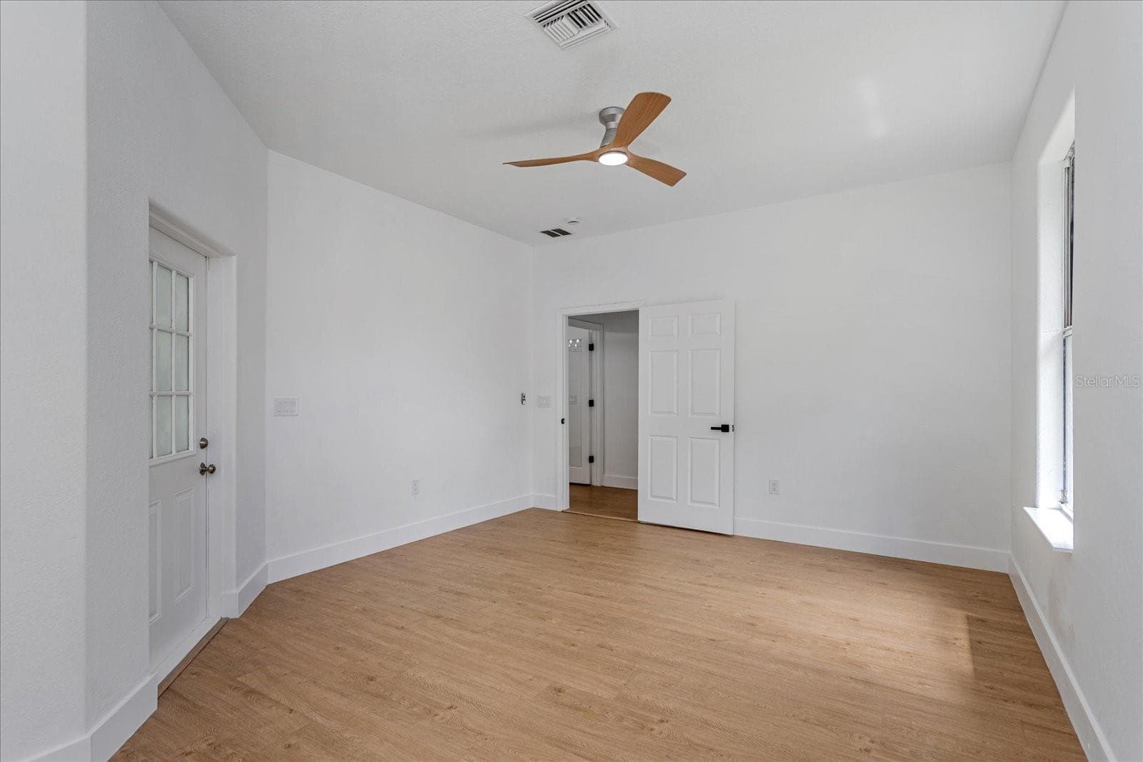 Single Family Residence at 1222 N HART BLVD, ORLANDO, photo 22 of 43