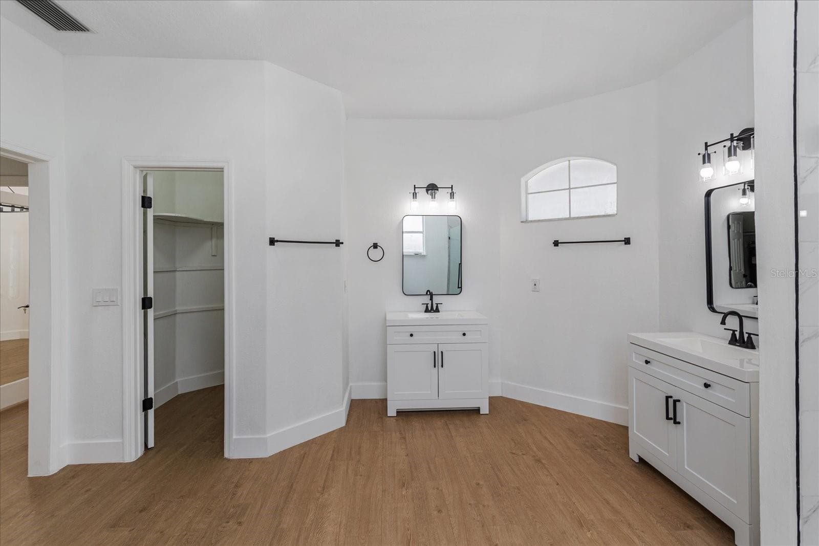 Single Family Residence at 1222 N HART BLVD, ORLANDO, photo 27 of 43