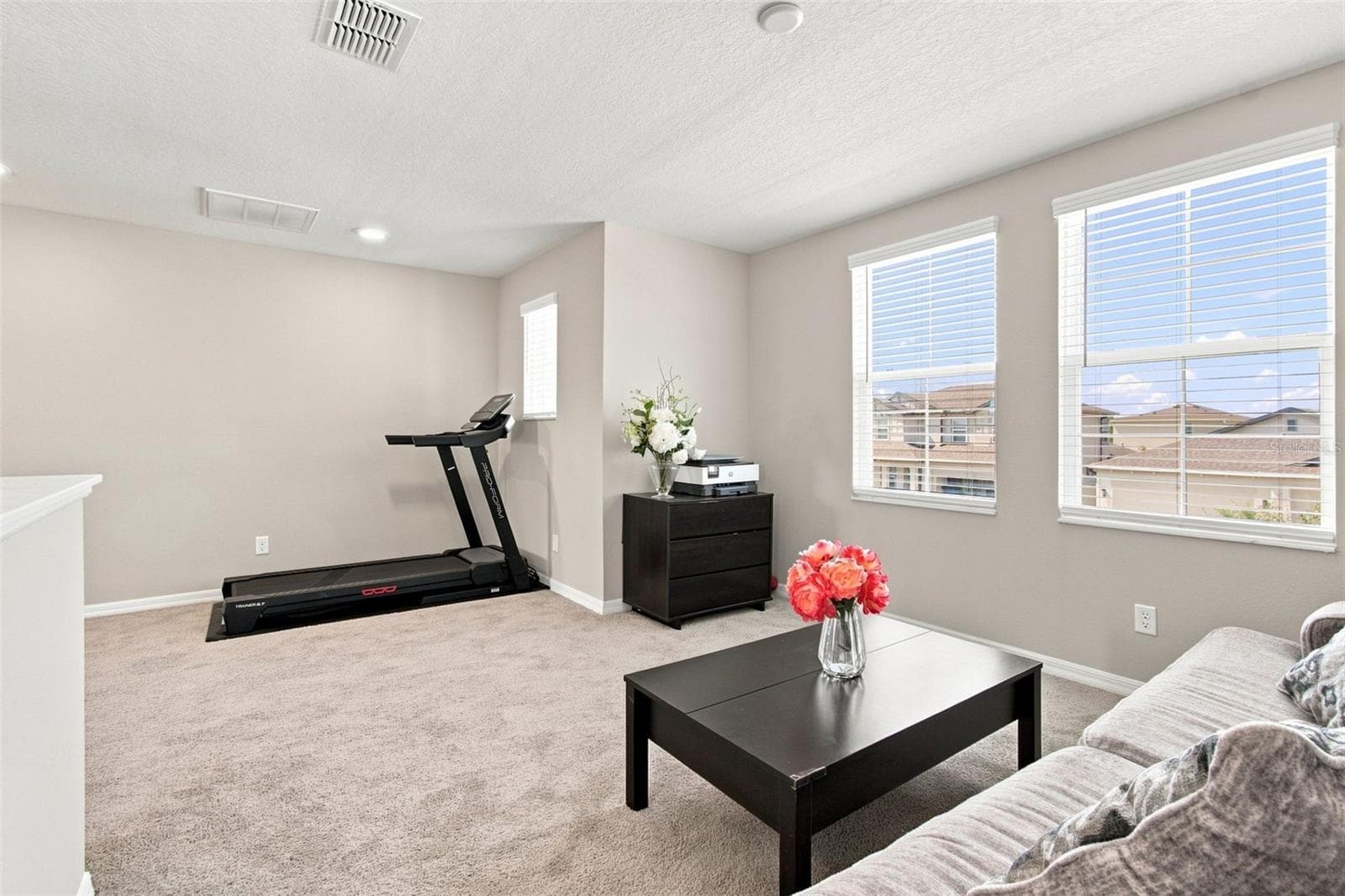 Family room at the top of the stairs. - 31840 SAPNA CHIME DR, WESLEY CHAPEL