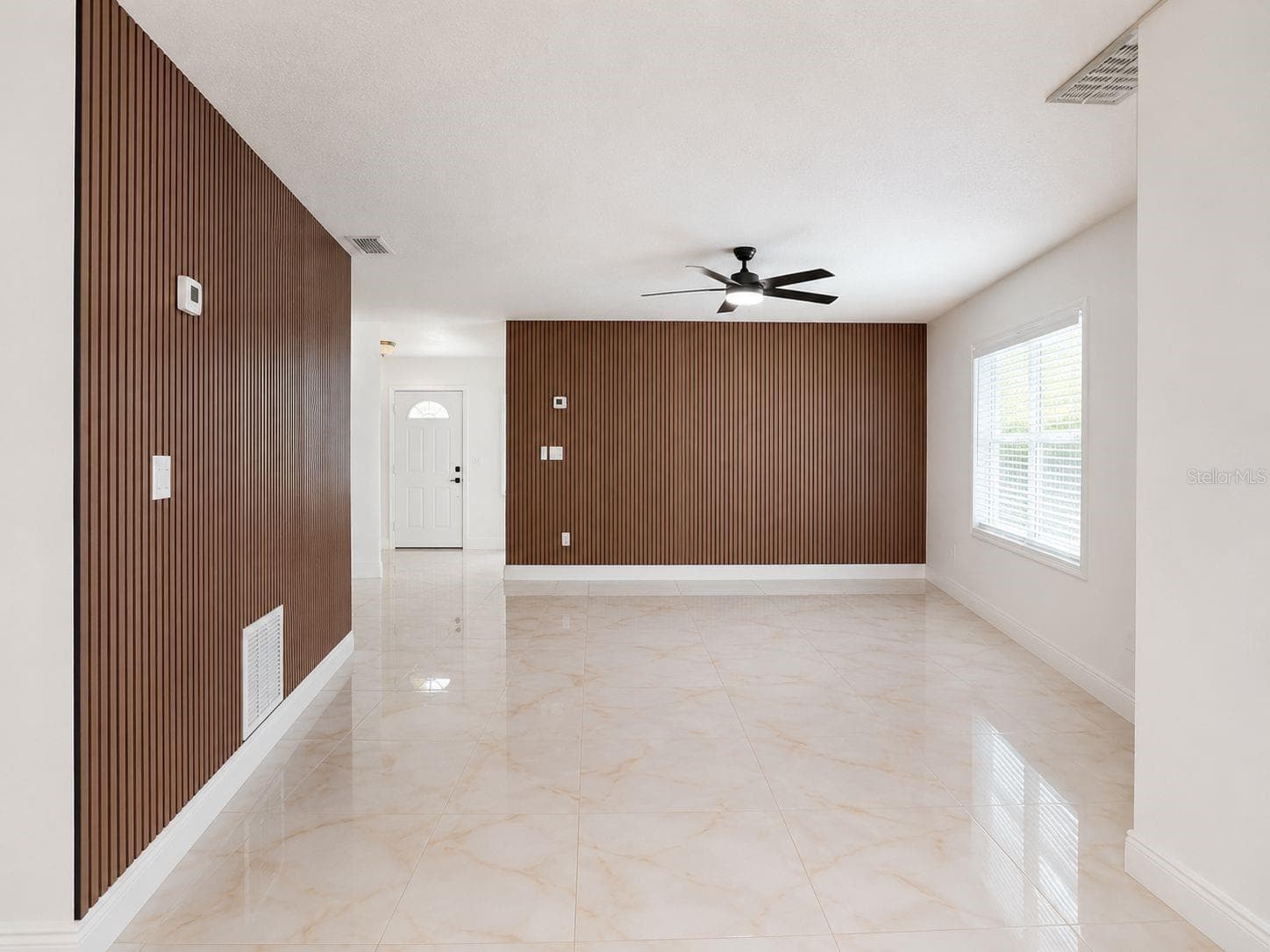 Single Family Residence at 9203 CAMINO VILLA BLVD, TAMPA, photo 4 of 18