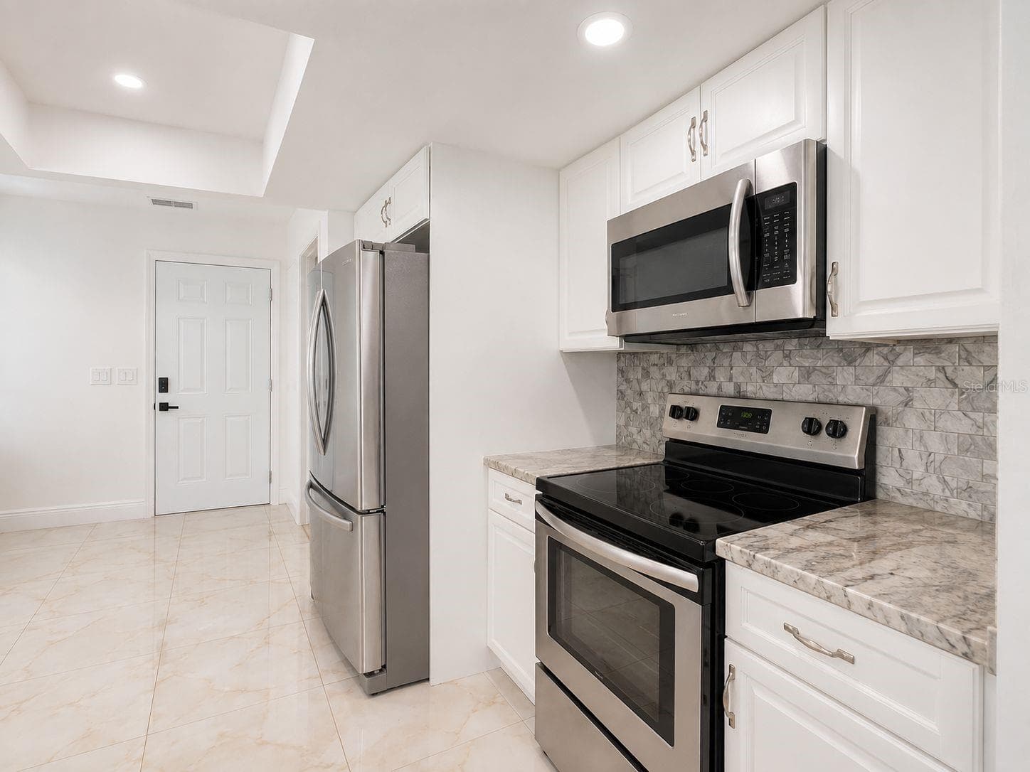 Single Family Residence at 9203 CAMINO VILLA BLVD, TAMPA, photo 7 of 18