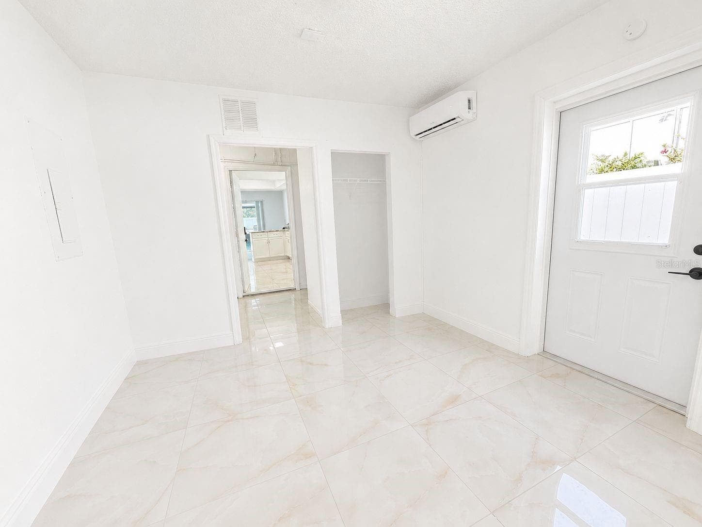 Single Family Residence at 9203 CAMINO VILLA BLVD, TAMPA, photo 14 of 18